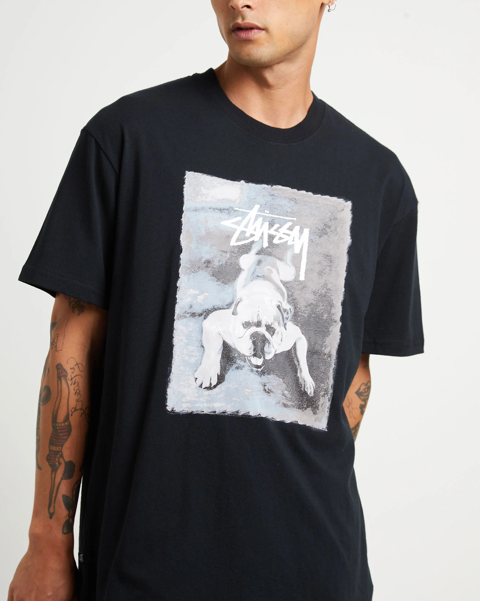 Bulldog Short Sleeve T-Shirt in Black - Image 5