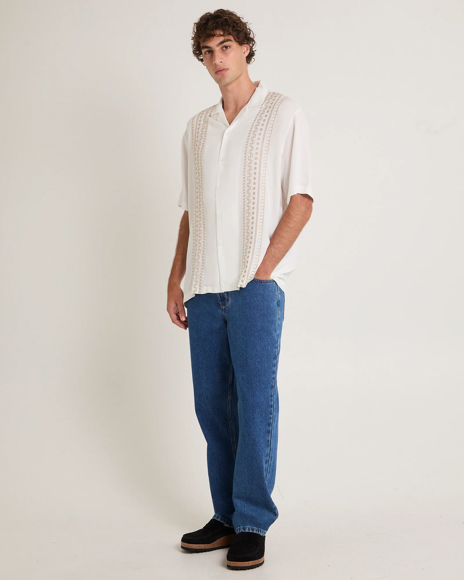 Capri Embroidered Short Sleeve Resort Shirt - Image 4