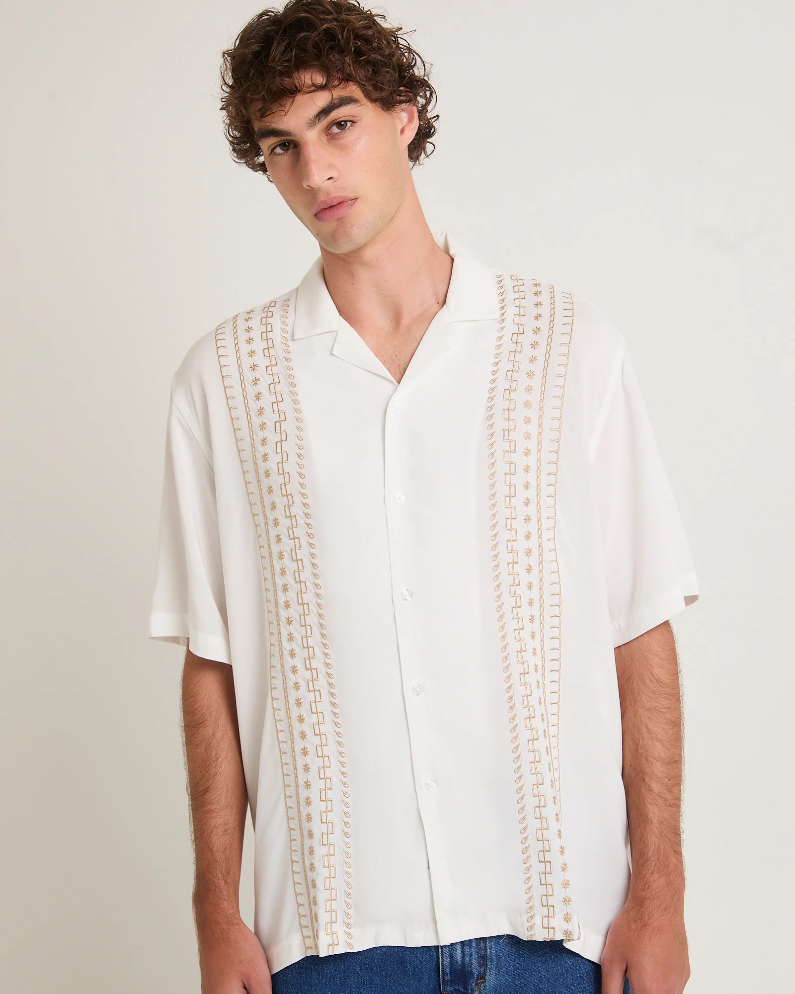 Capri Embroidered Short Sleeve Resort Shirt - Image 5