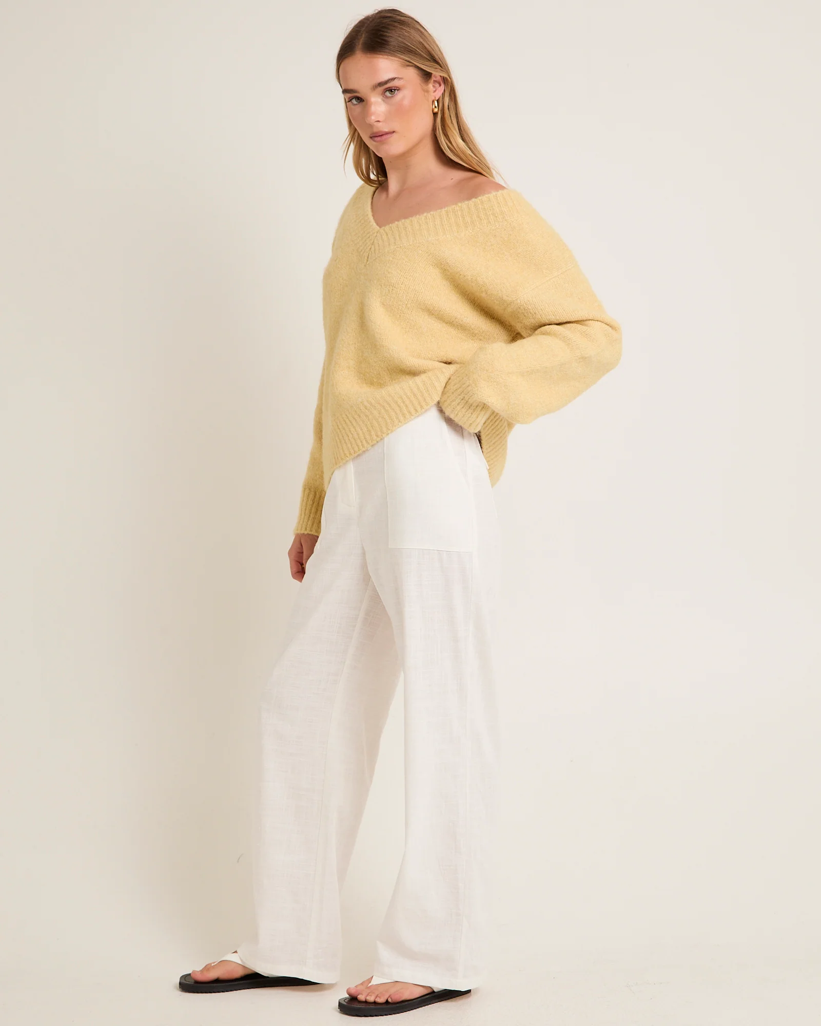 Capri V Neck Knit Jumper - Image 4