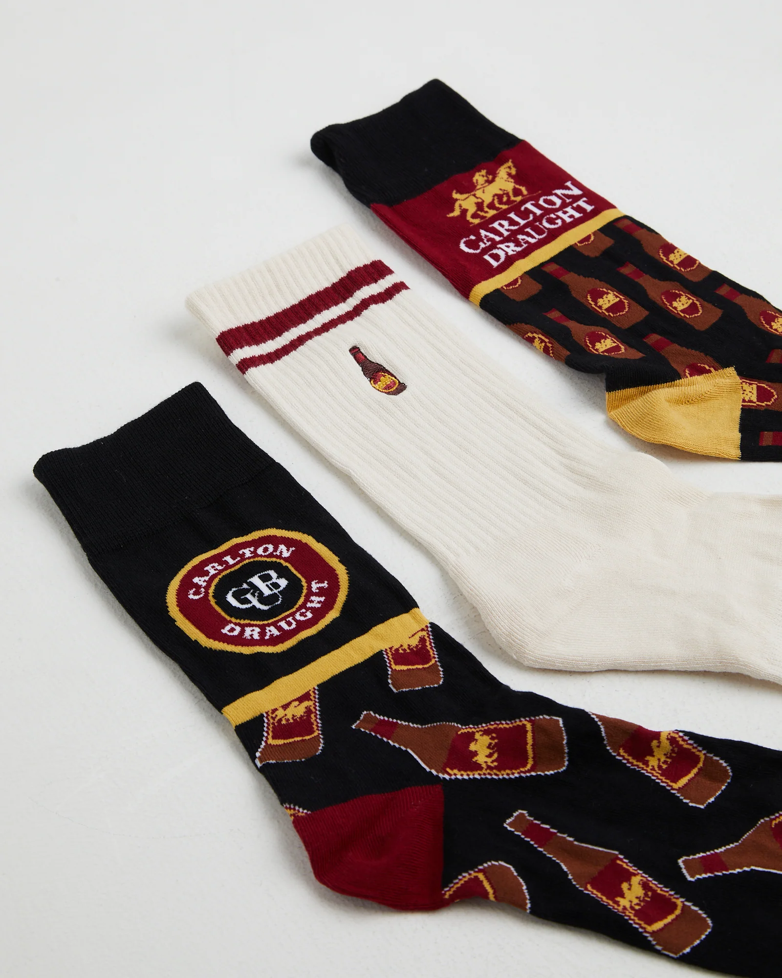 Carlton Draught Combo Socks 3 Pack Gift Can in Assorted - Image 3