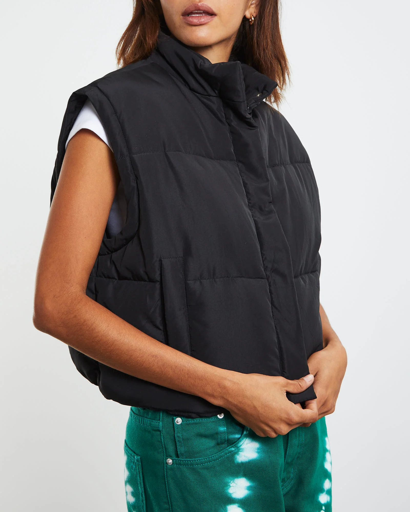 Casey Cropped Puffer Vest - Image 6