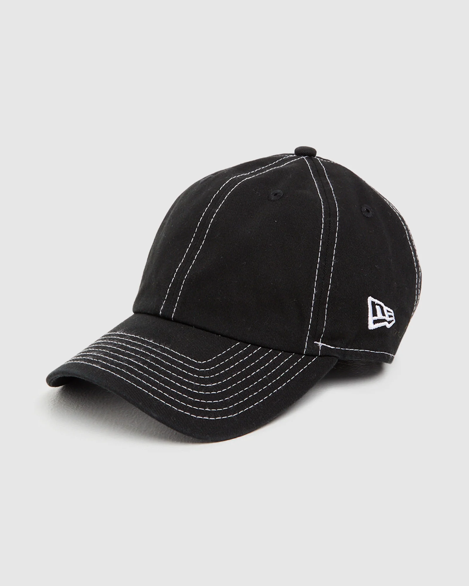 Casual Classic Contrast Cap Black/White - Image 4
