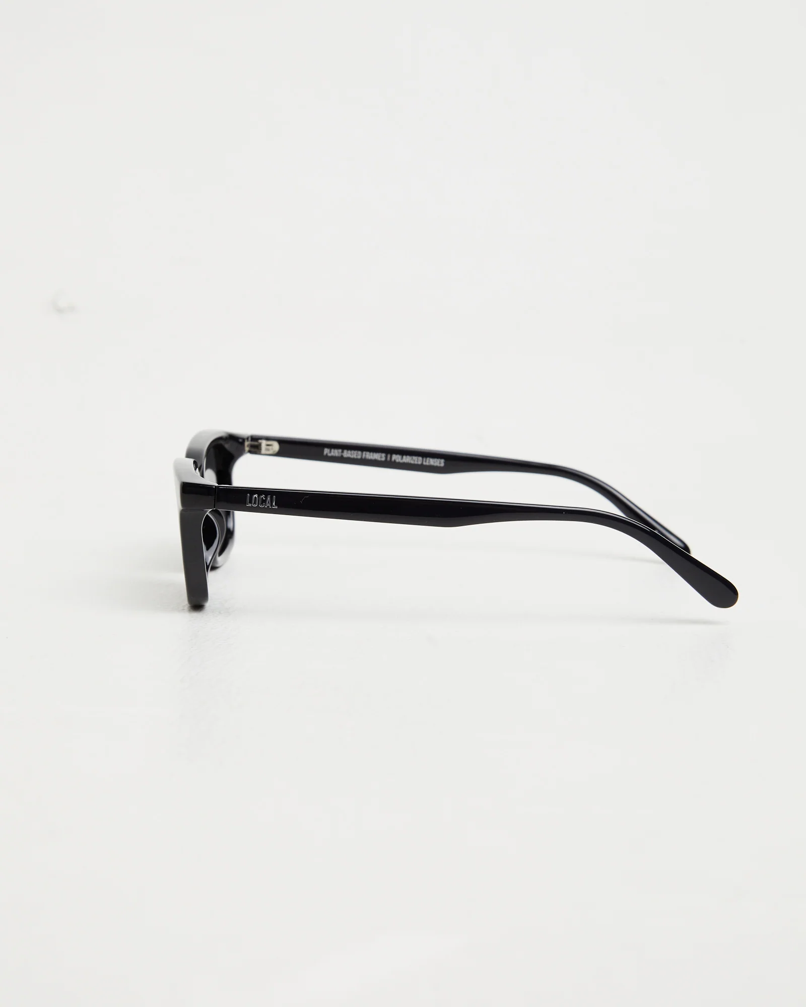 CBM Polished Sunglasses in Black/Dark Grey - Image 2