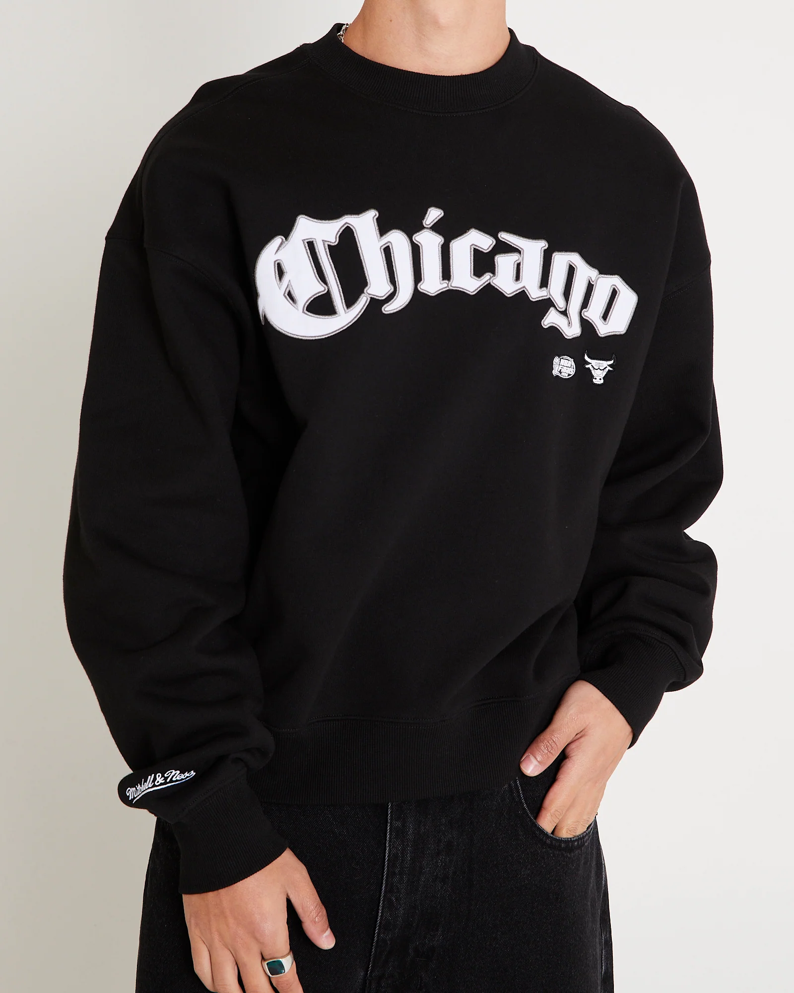 Chicago Bulls Field To The Court Crewneck Jumper - Image 5