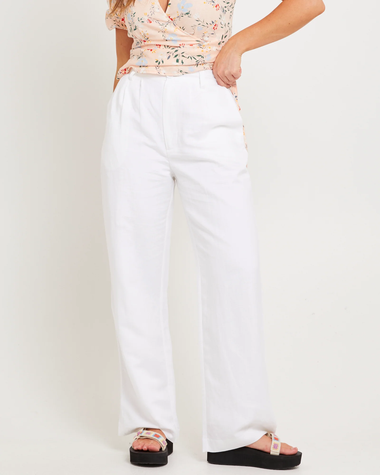 Chloe Pleat Linen Pants - Image 2