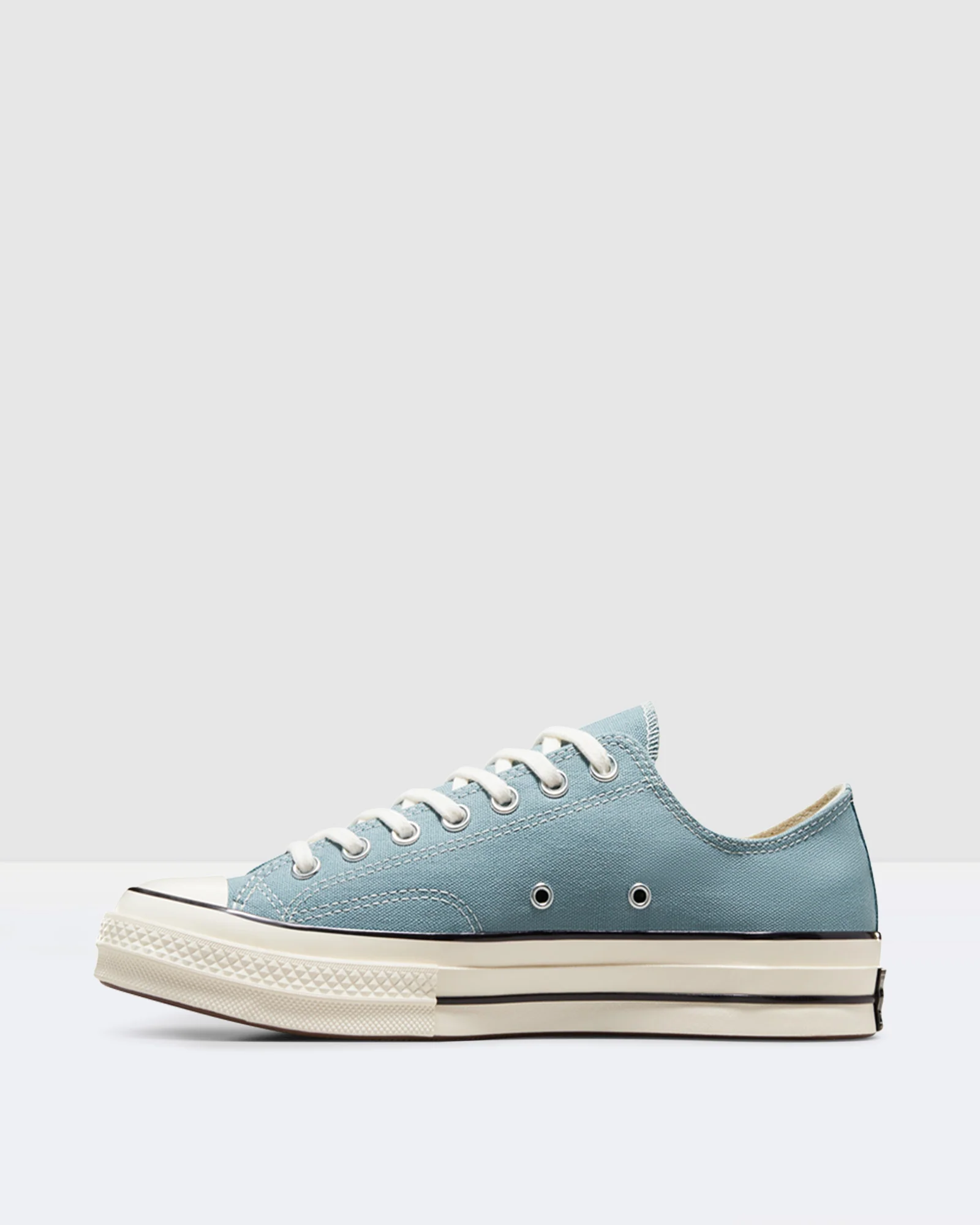 Chuck 70 Lo Sneakers in Blue - Image 3