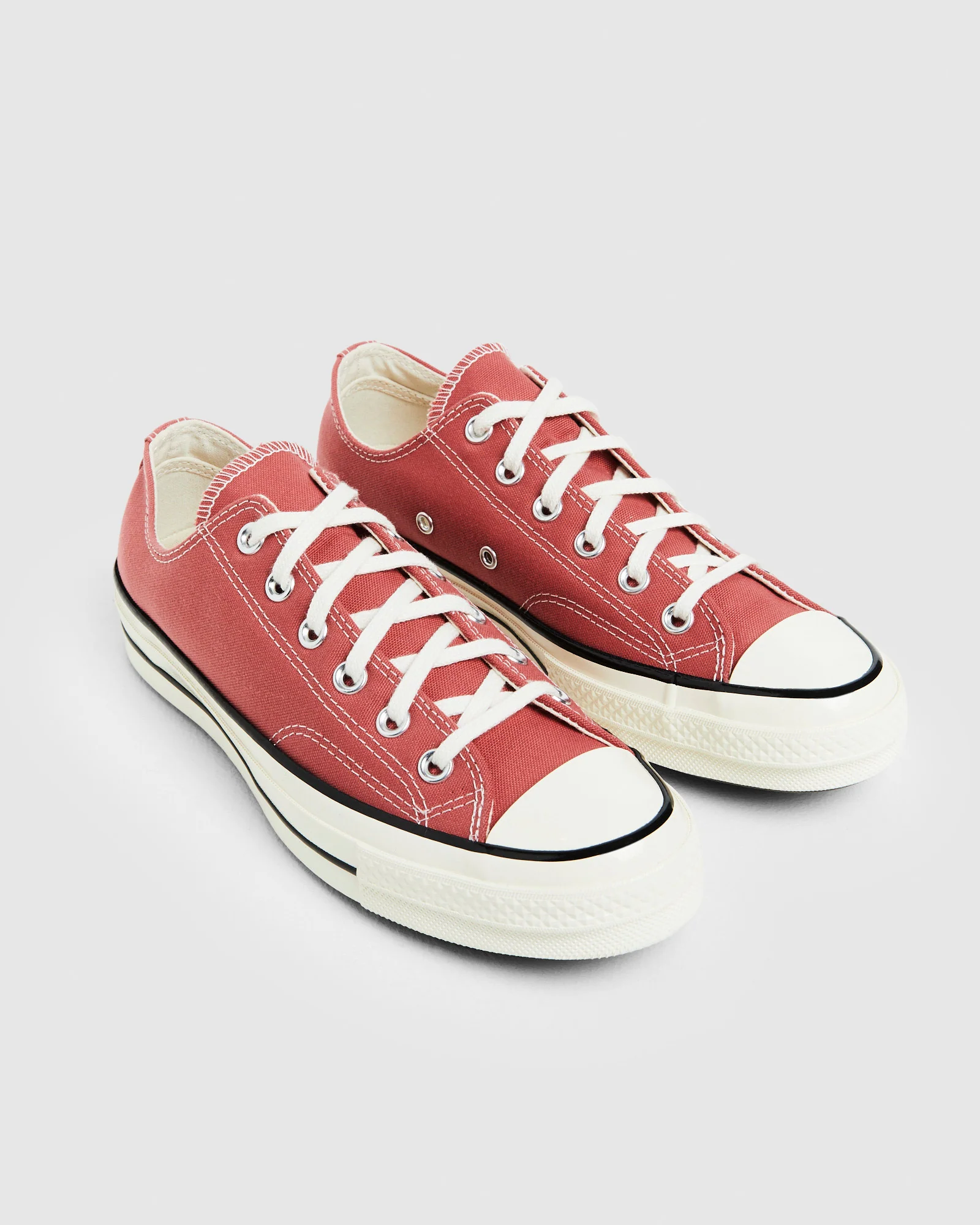 Chuck 70 Ox Sneakers Rhubarb Pie/Egret/Black - Image 3