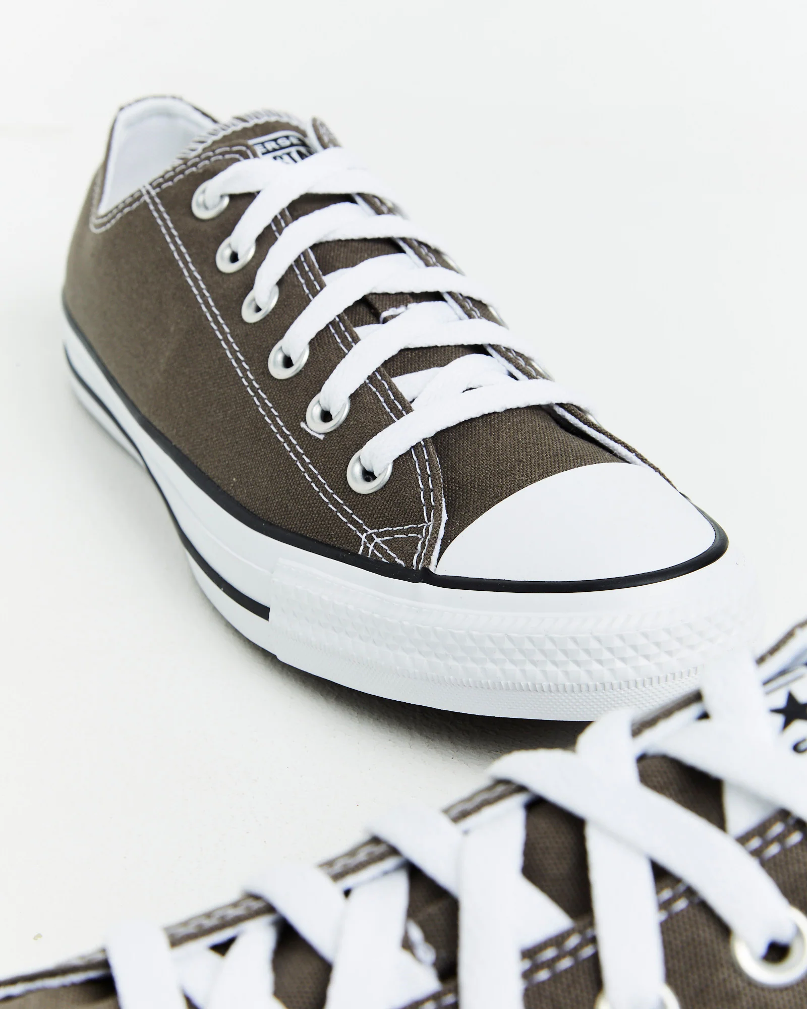 Chuck Tailor All Star Sneakers Ox Charcoal Brown - Image 5