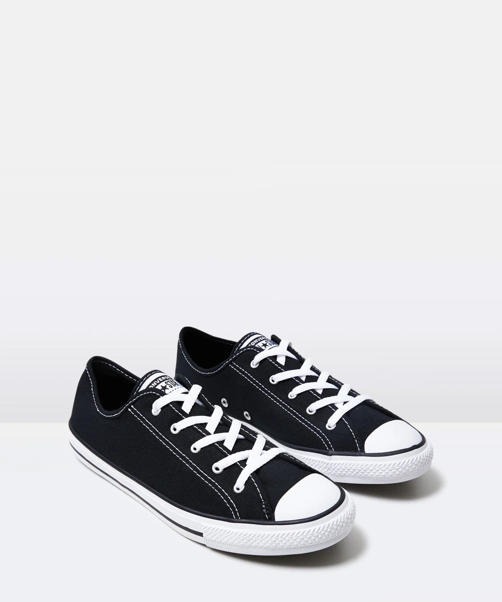 Chuck Taylor All Star Dainty Lo Sneakers Black - Image 2