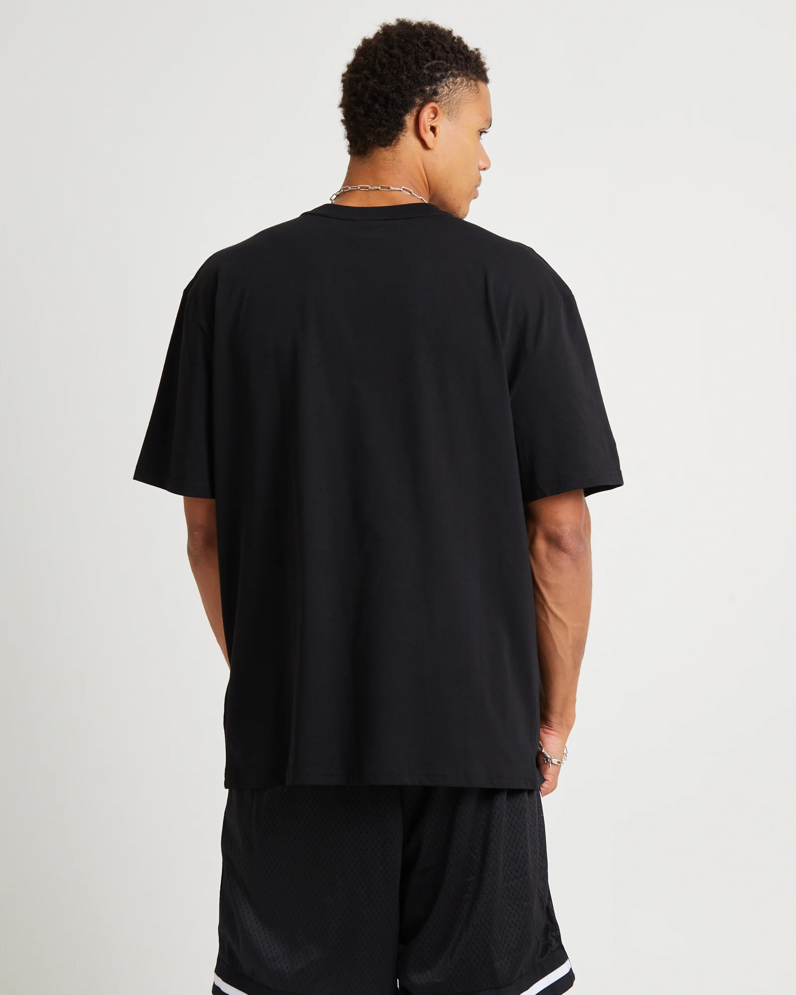 Classic Short Sleeve T-Shirt Black/White - Image 6
