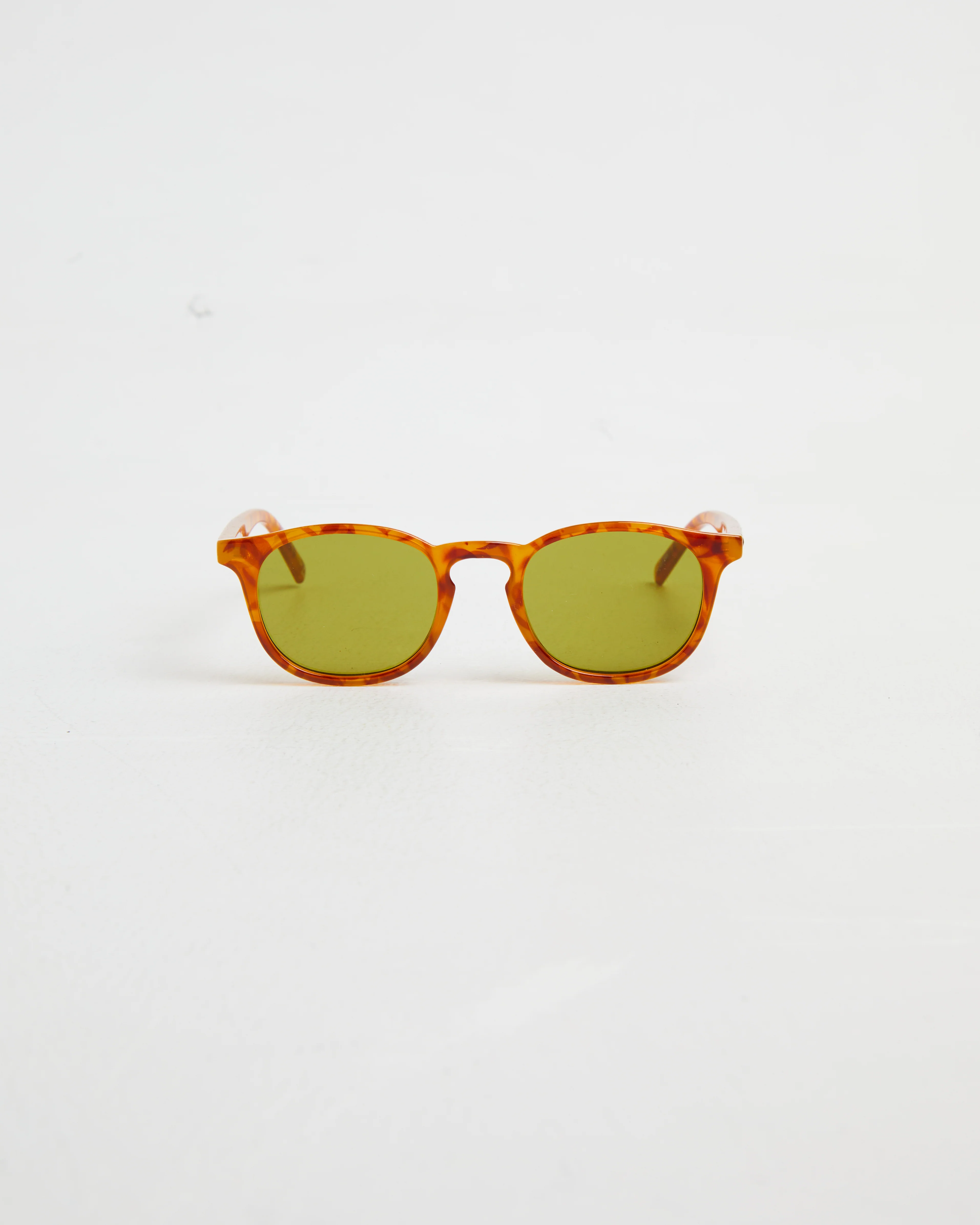Club Royale Sunglasses in Vintage Tort/Olive Mono - Image 2