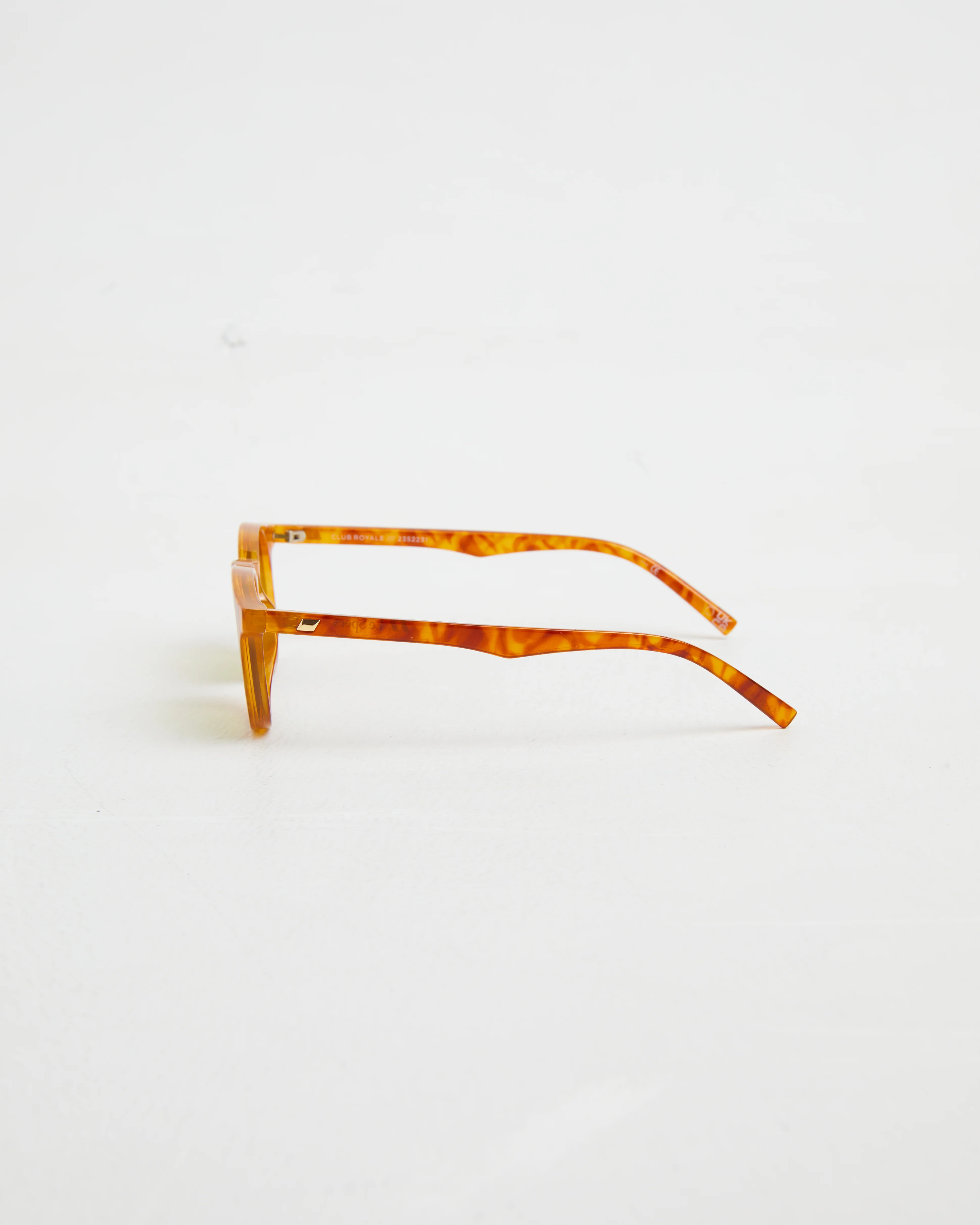 Club Royale Sunglasses in Vintage Tort/Olive Mono - Image 3