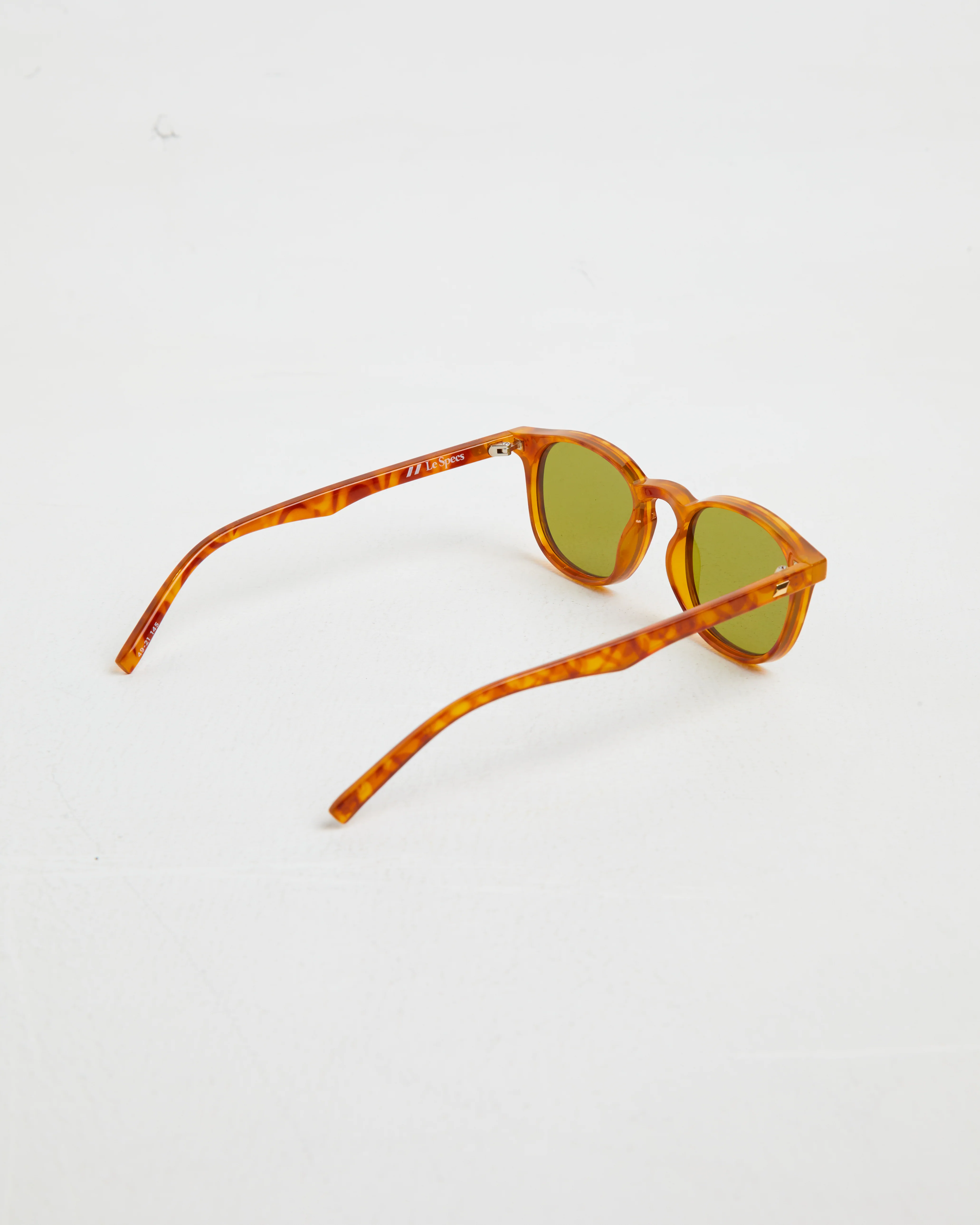 Club Royale Sunglasses in Vintage Tort/Olive Mono - Image 4
