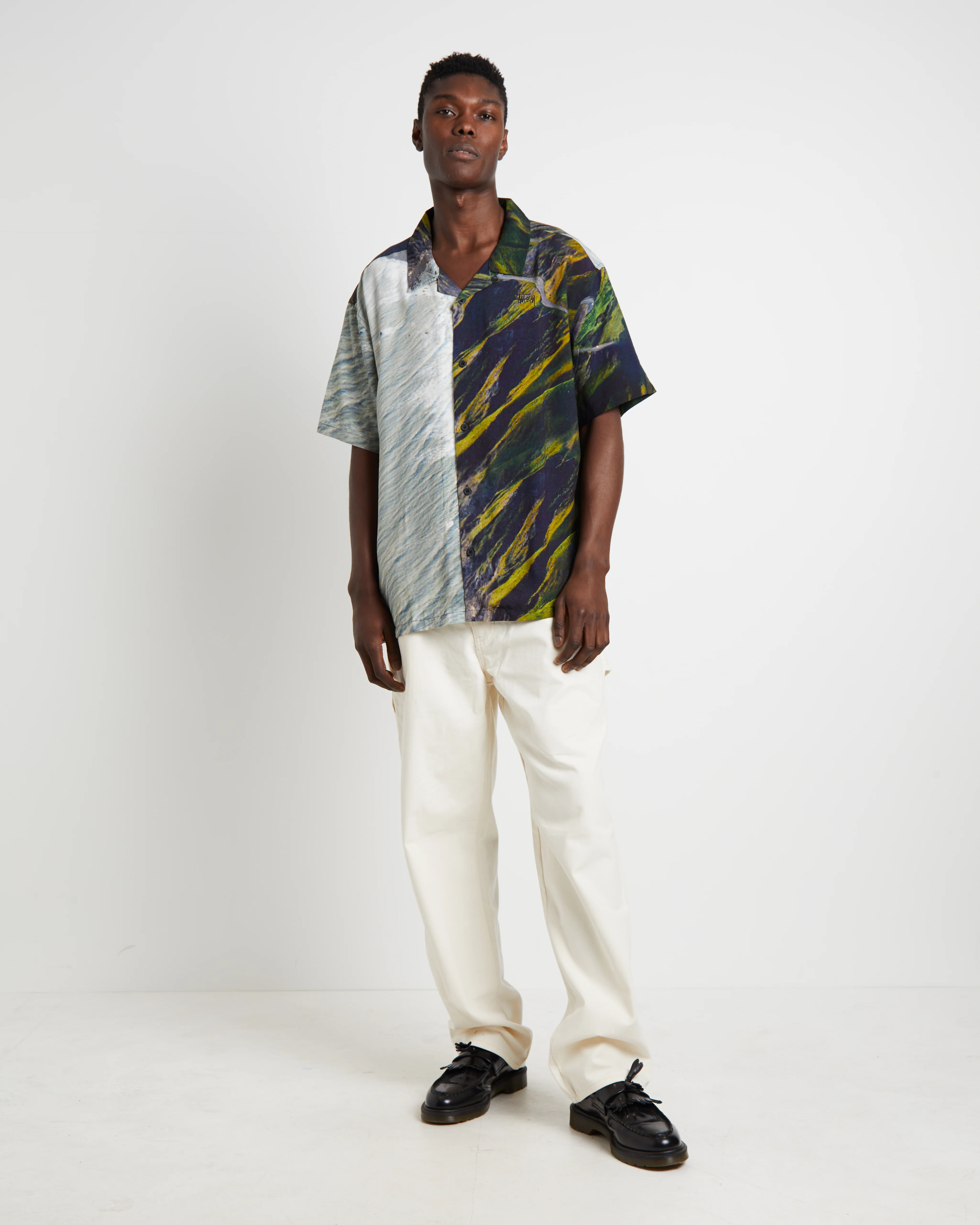 Coastline Short Sleeve Shirt in Black - Image 3