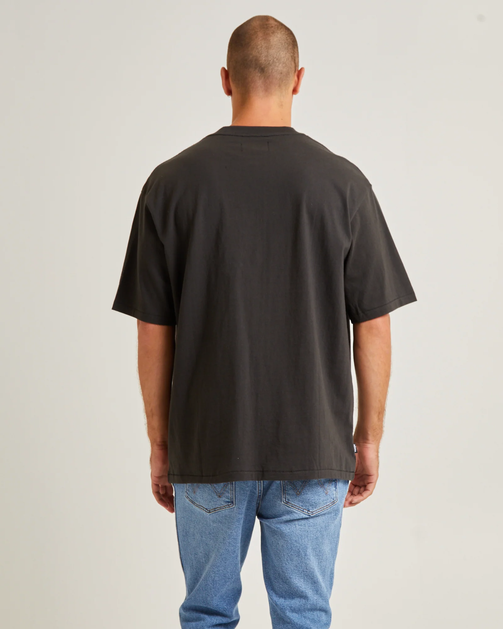 Cobra Logo Slacker T-Shirt Worn Black - Image 2