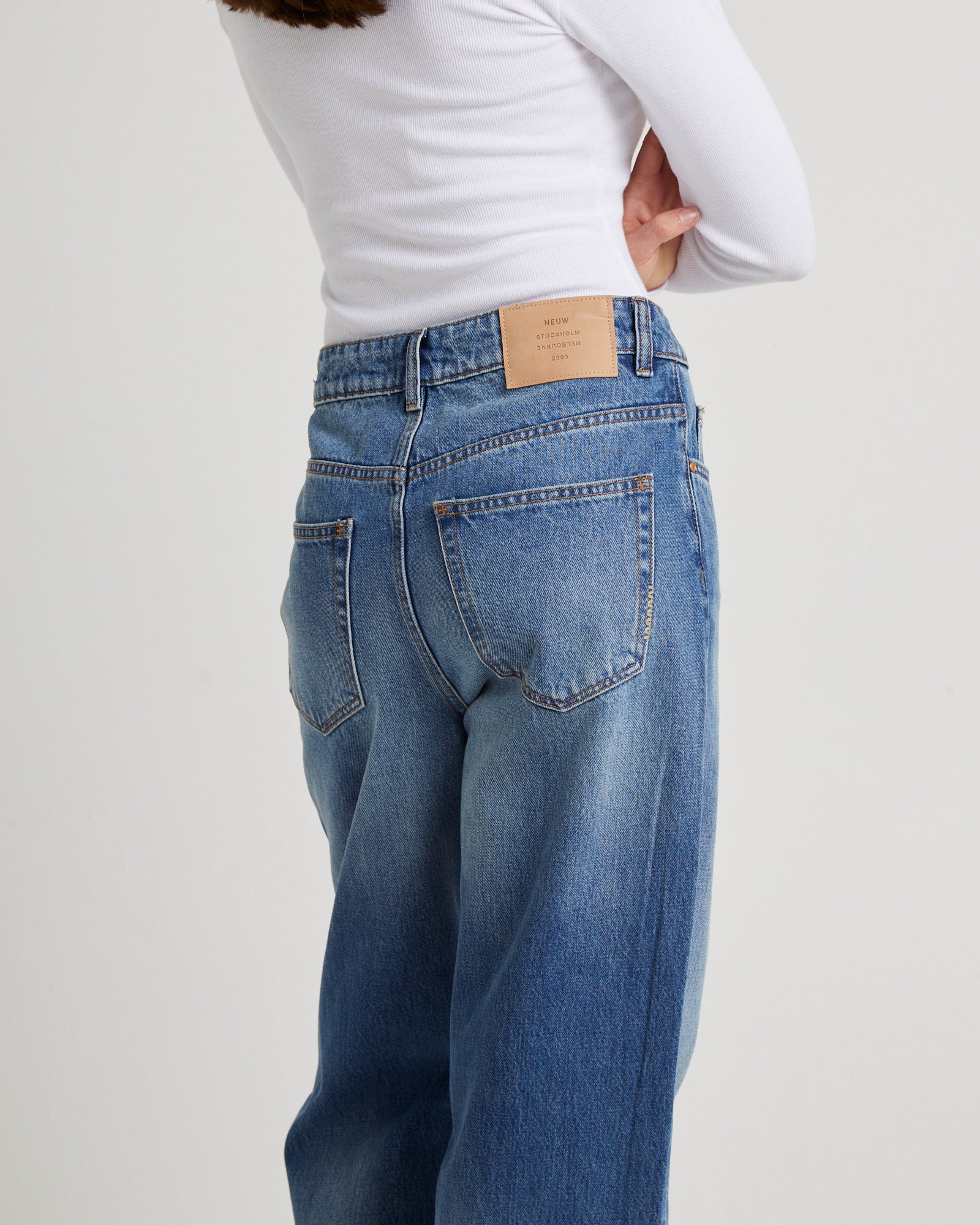 Coco Relaxed Innovative Jeans - Image 5