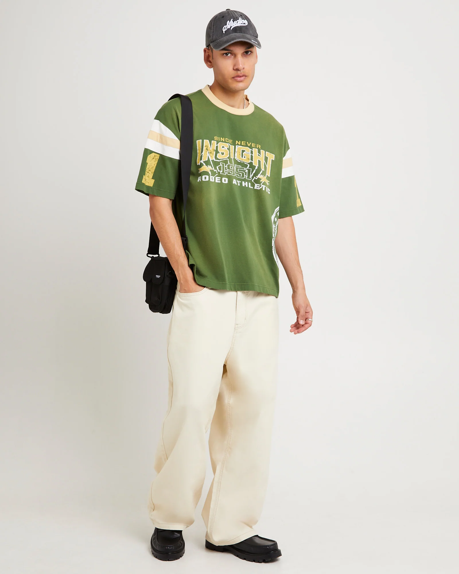 College Heavyweight T-shirt - Image 3