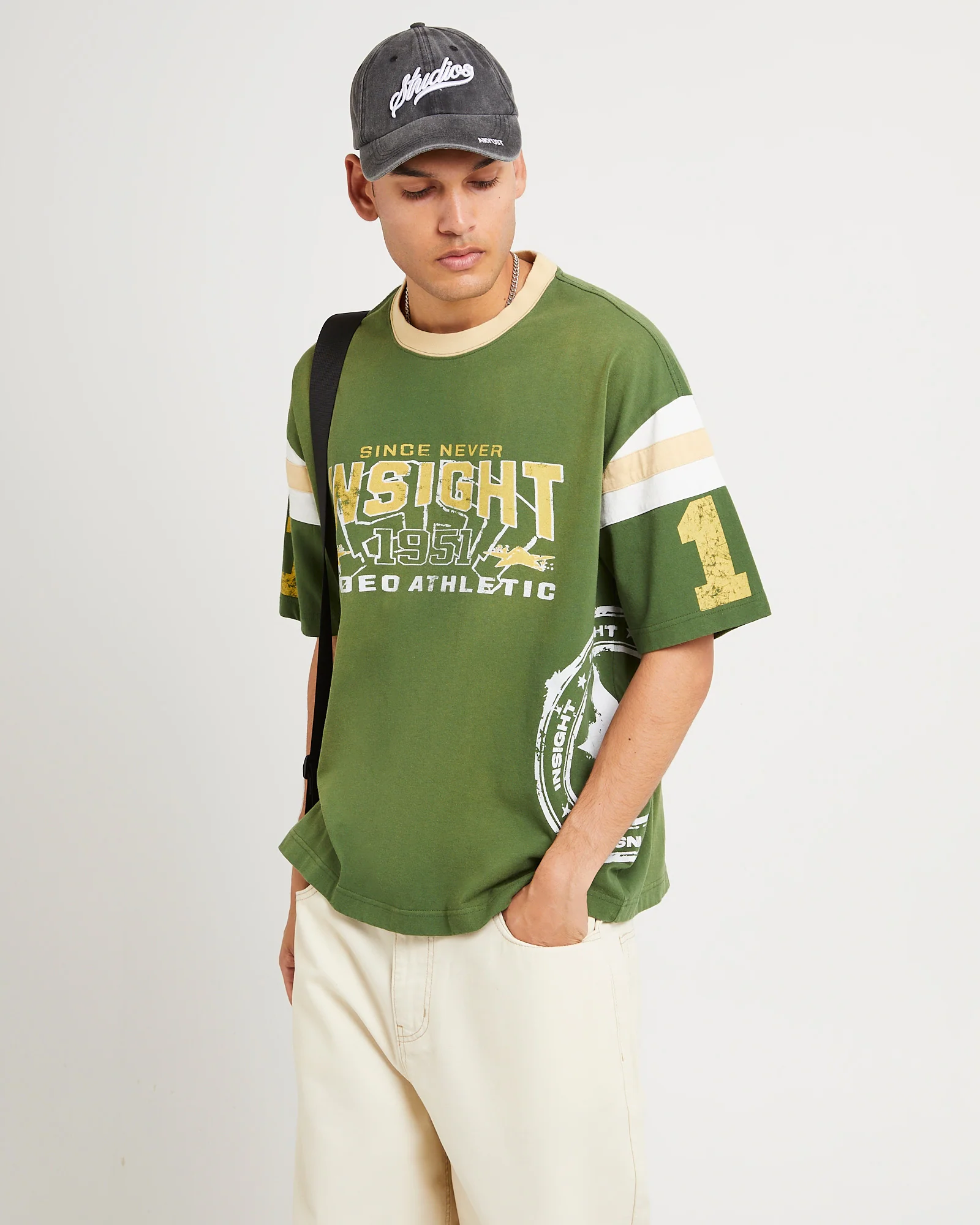 College Heavyweight T-shirt - Image 4