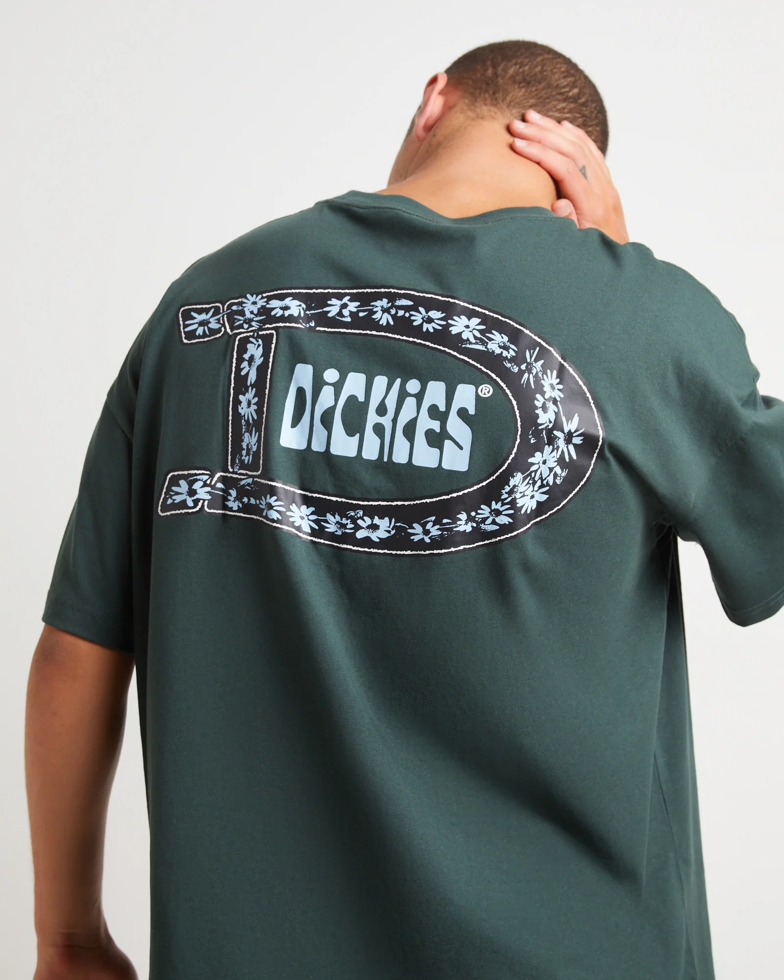 Daisy Chain 330 Short Sleeve T-Shirt in Hunter Green - Image 5