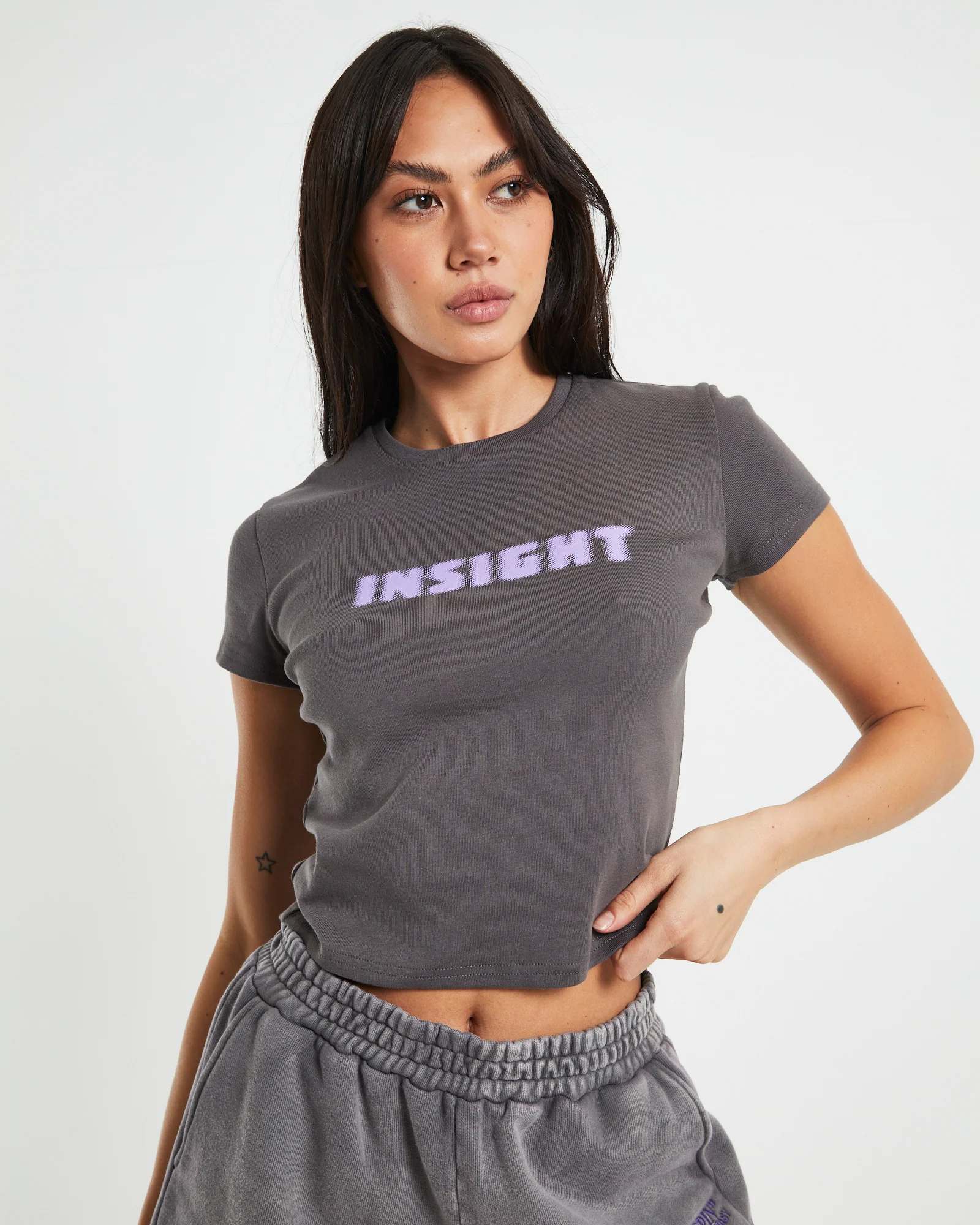 Dazed & confused Longline Tee in Charcoal - Image 5