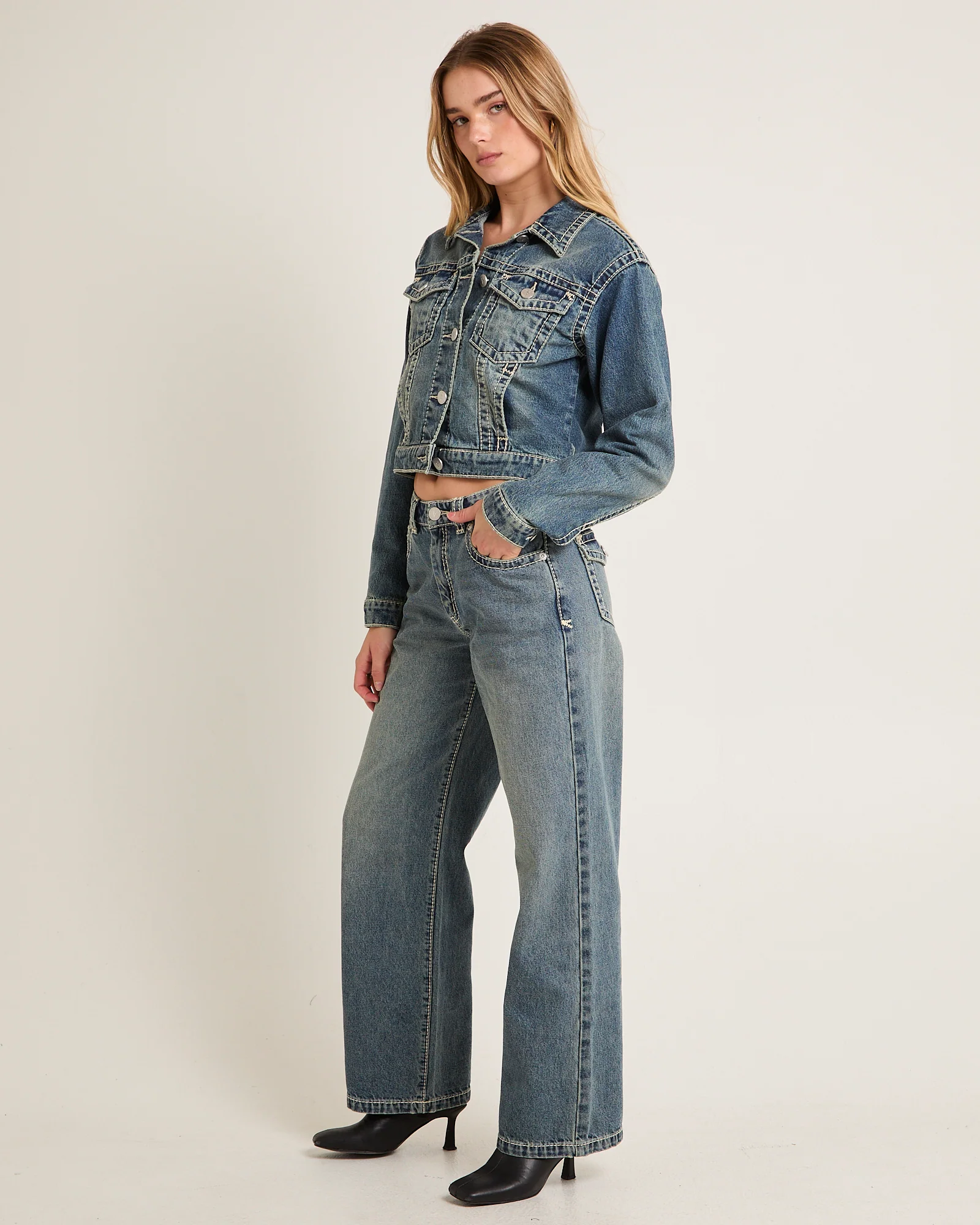 Denim Jacket Amber - Image 4
