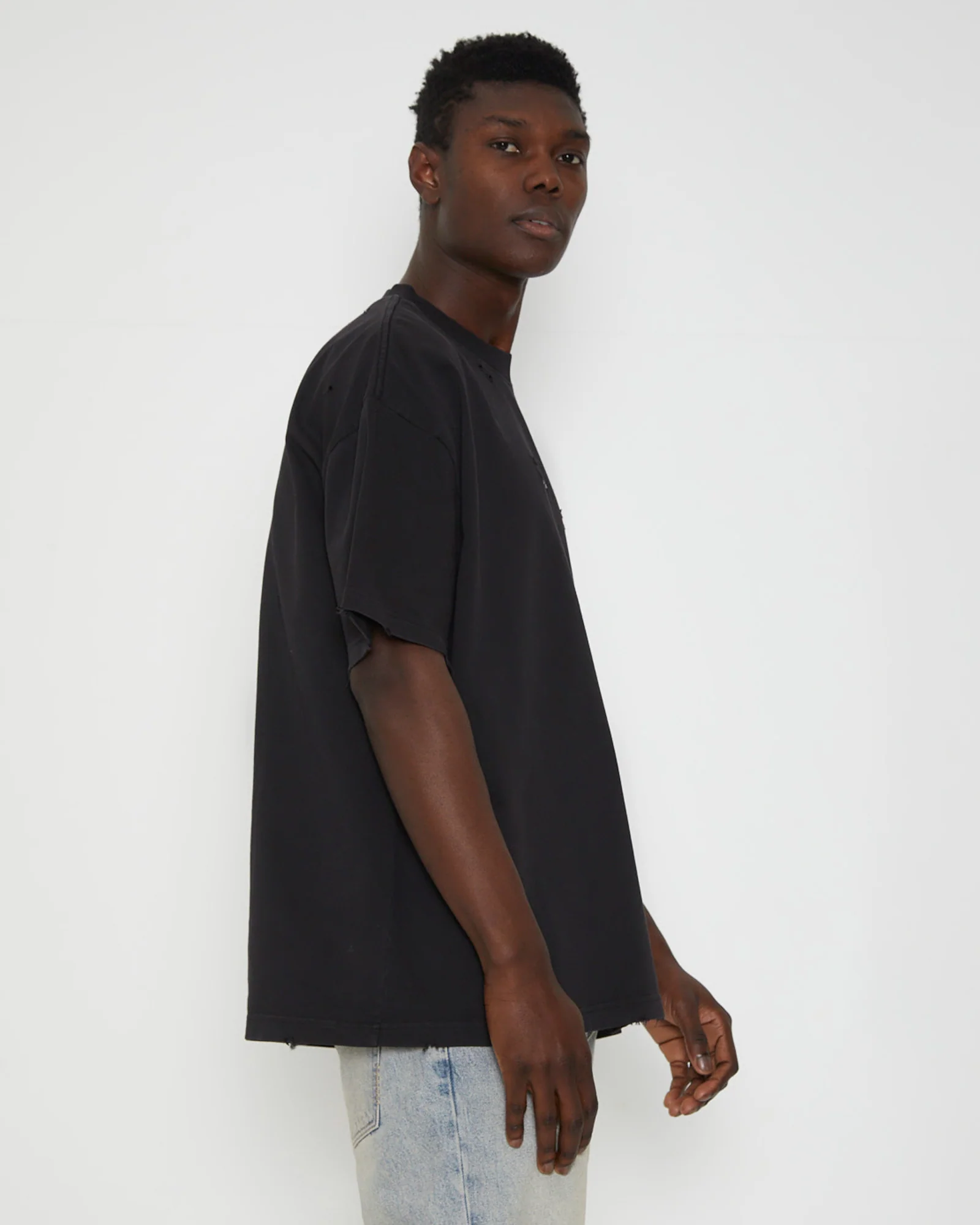 Distressed Logo Short Sleeve T-Shirt in Black - Image 4
