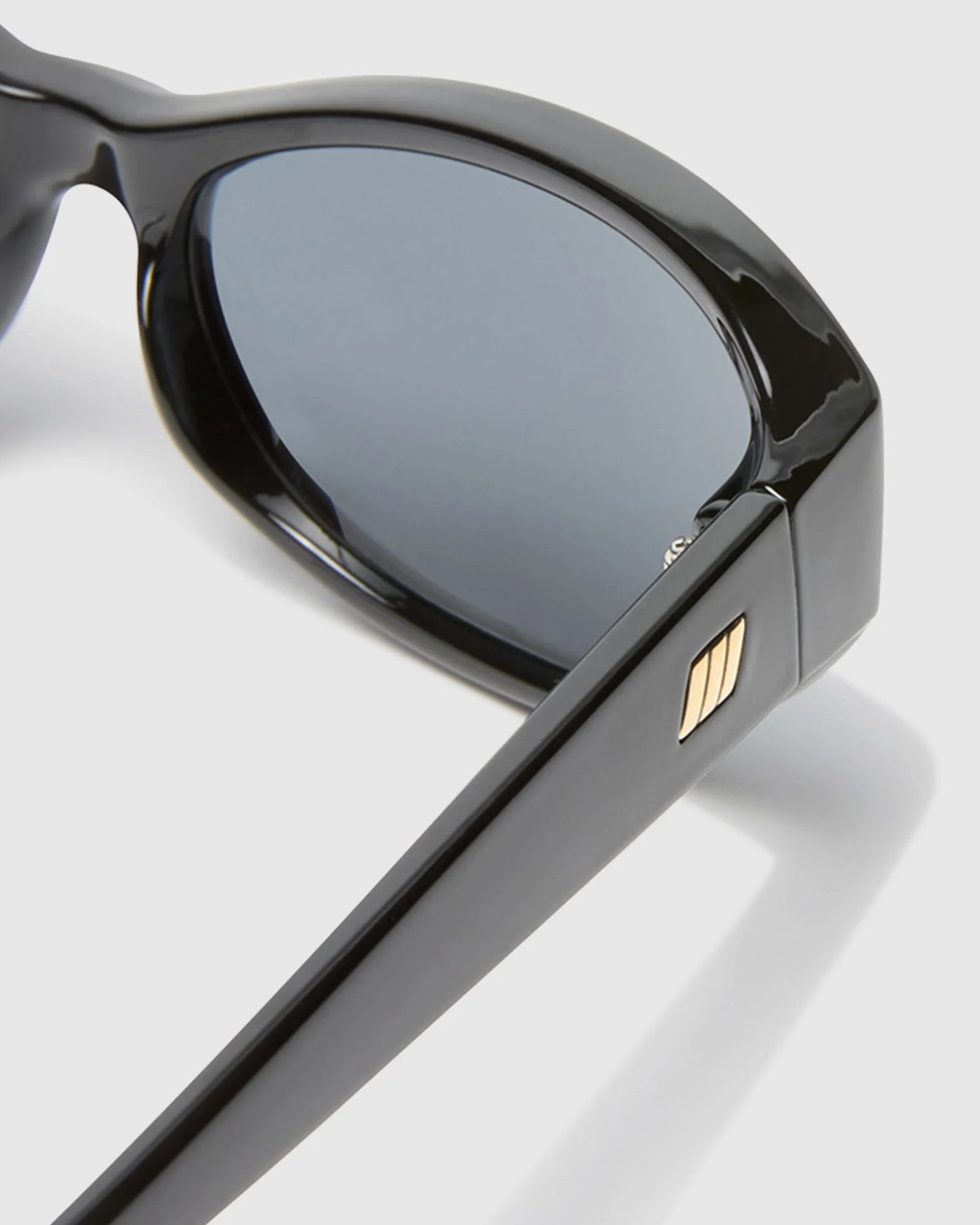Don't Cha Sunglasses Black/Smoke Mono - Image 3