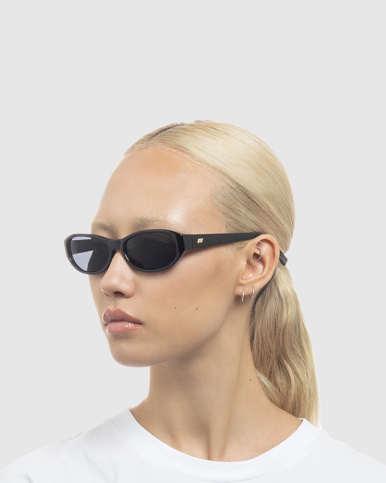Don't Cha Sunglasses Black/Smoke Mono - Image 5