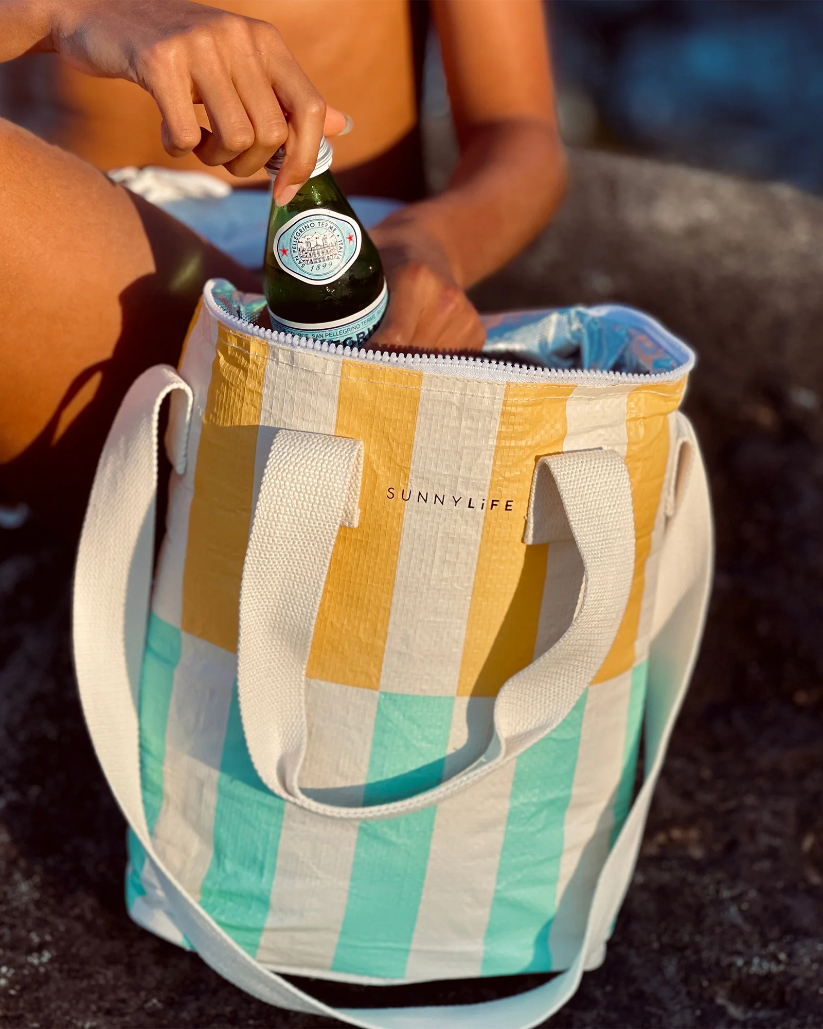 Drinks Cooler Bag - Image 3