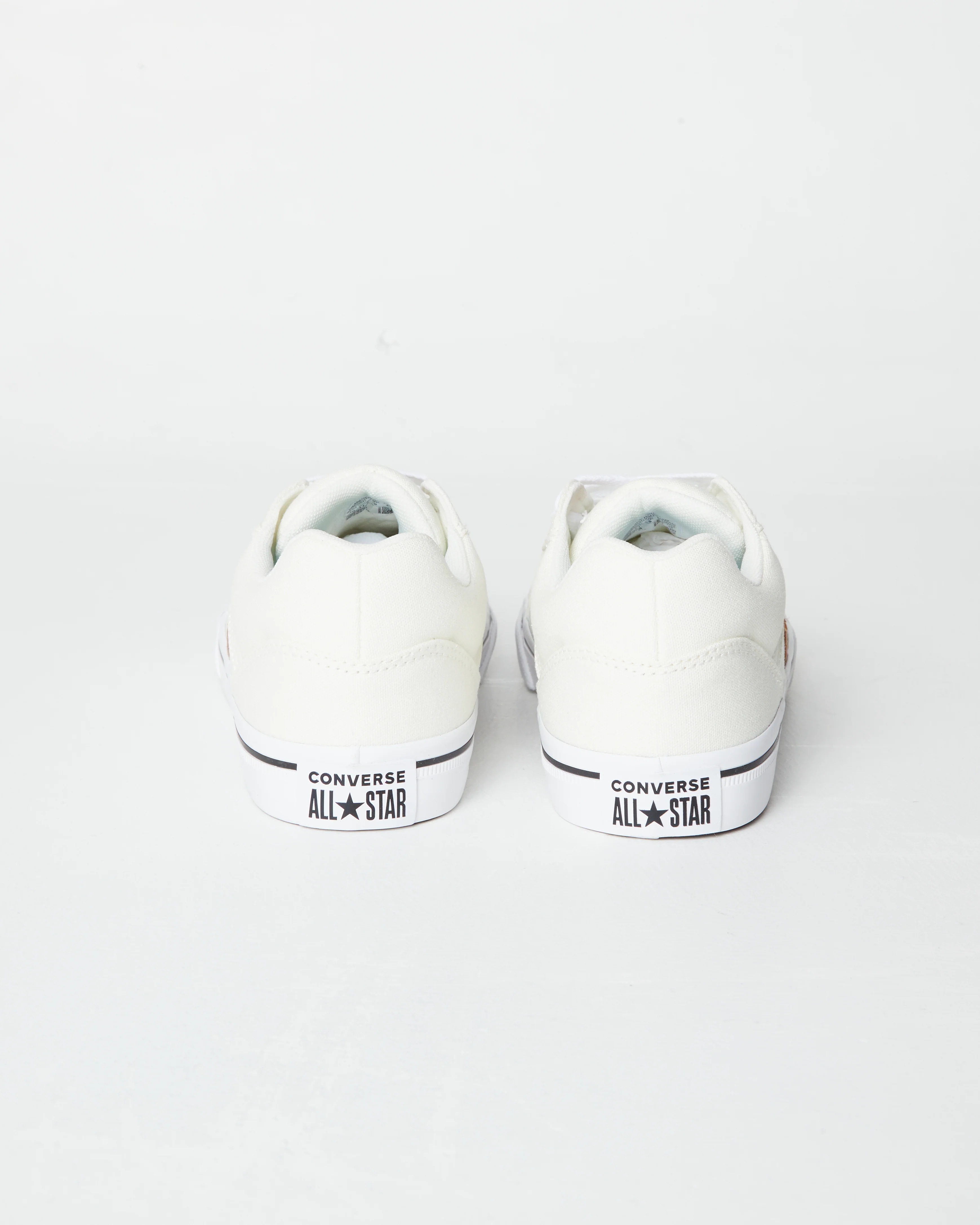 El Distrito 2.0 Craft Remastered Ox Senakers in Egret White - Image 3