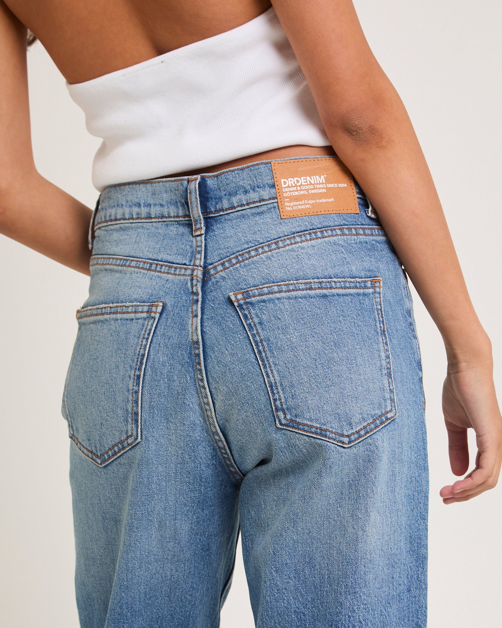 Elba Denim Jeans Bay Sky Fade - Image 5
