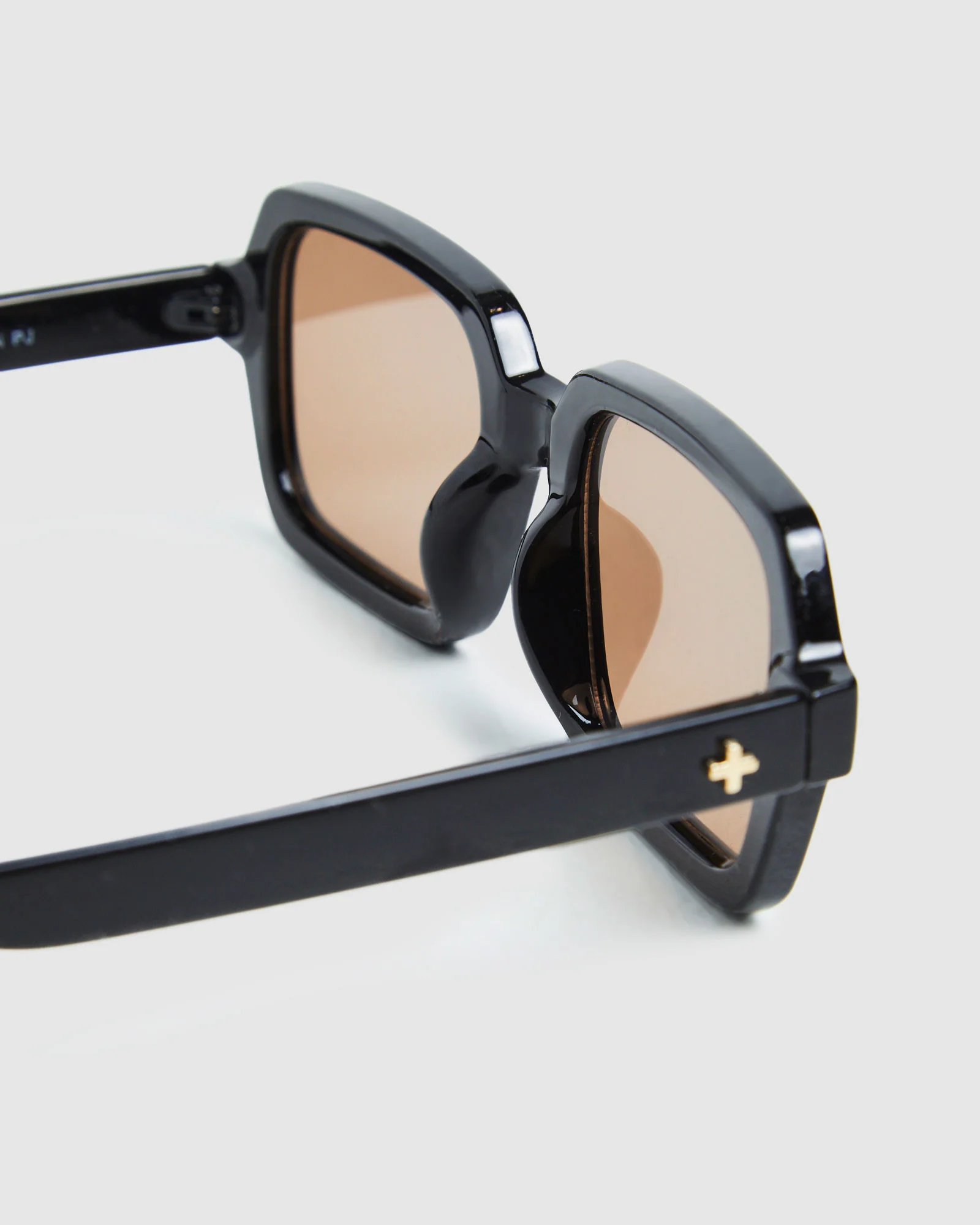 Elise Sunglasses Black/Brown - Image 6