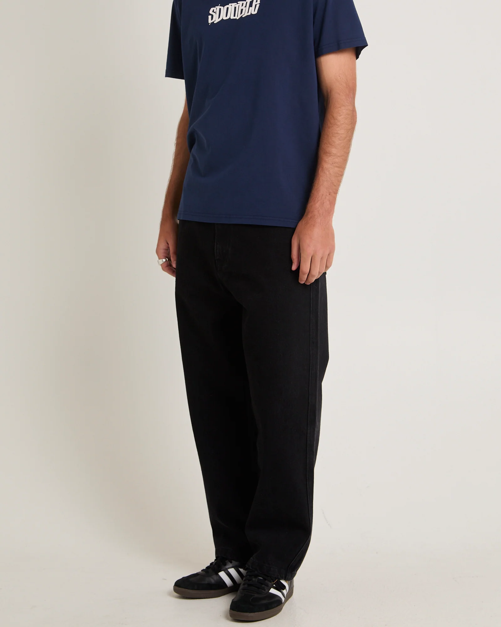 Emb Denim Standard Jeans - Image 4