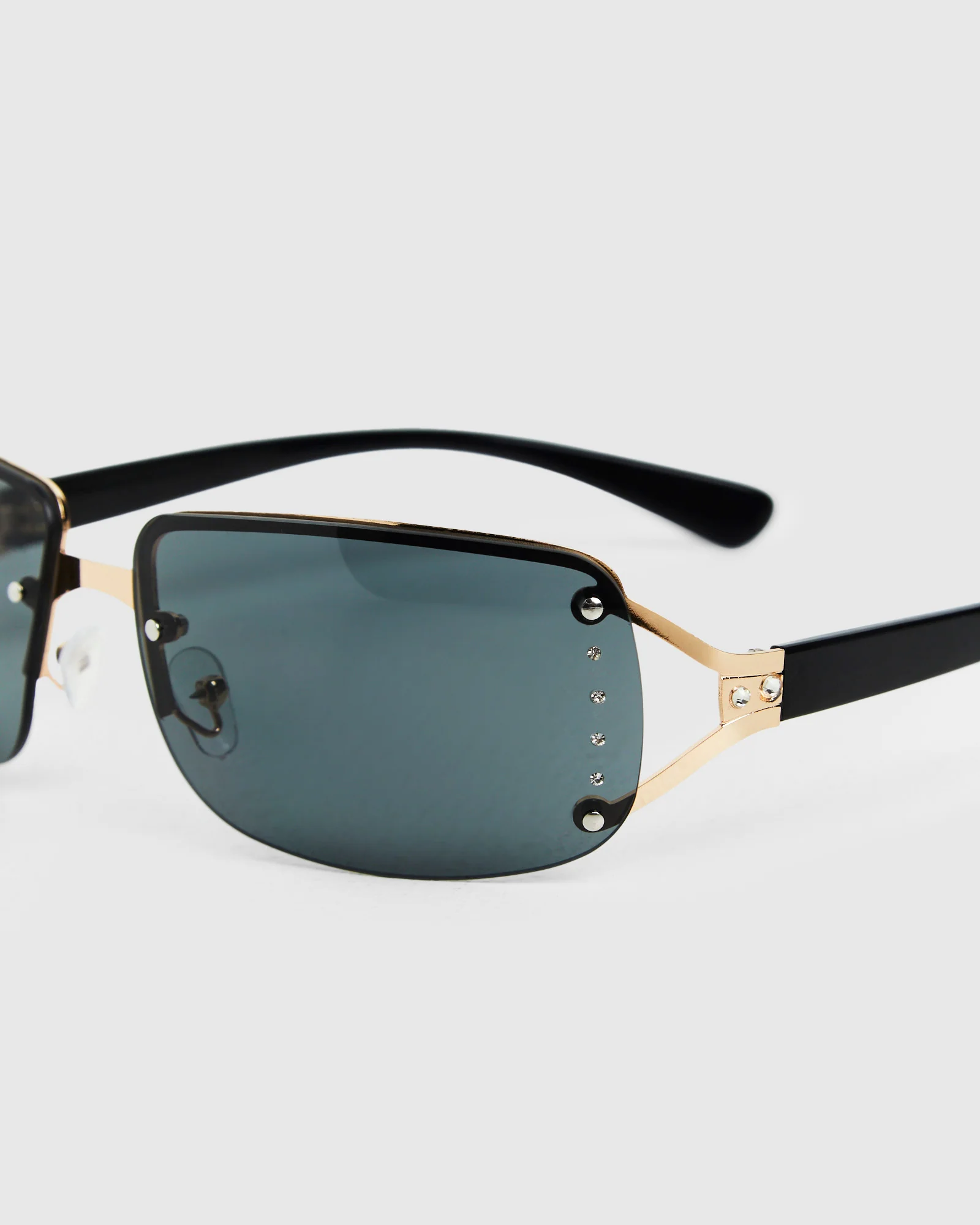 Enrico Sunglasses in Black - Image 4