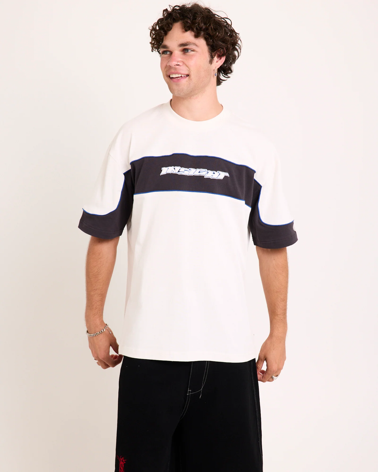 Era T-Shirt - Image 4