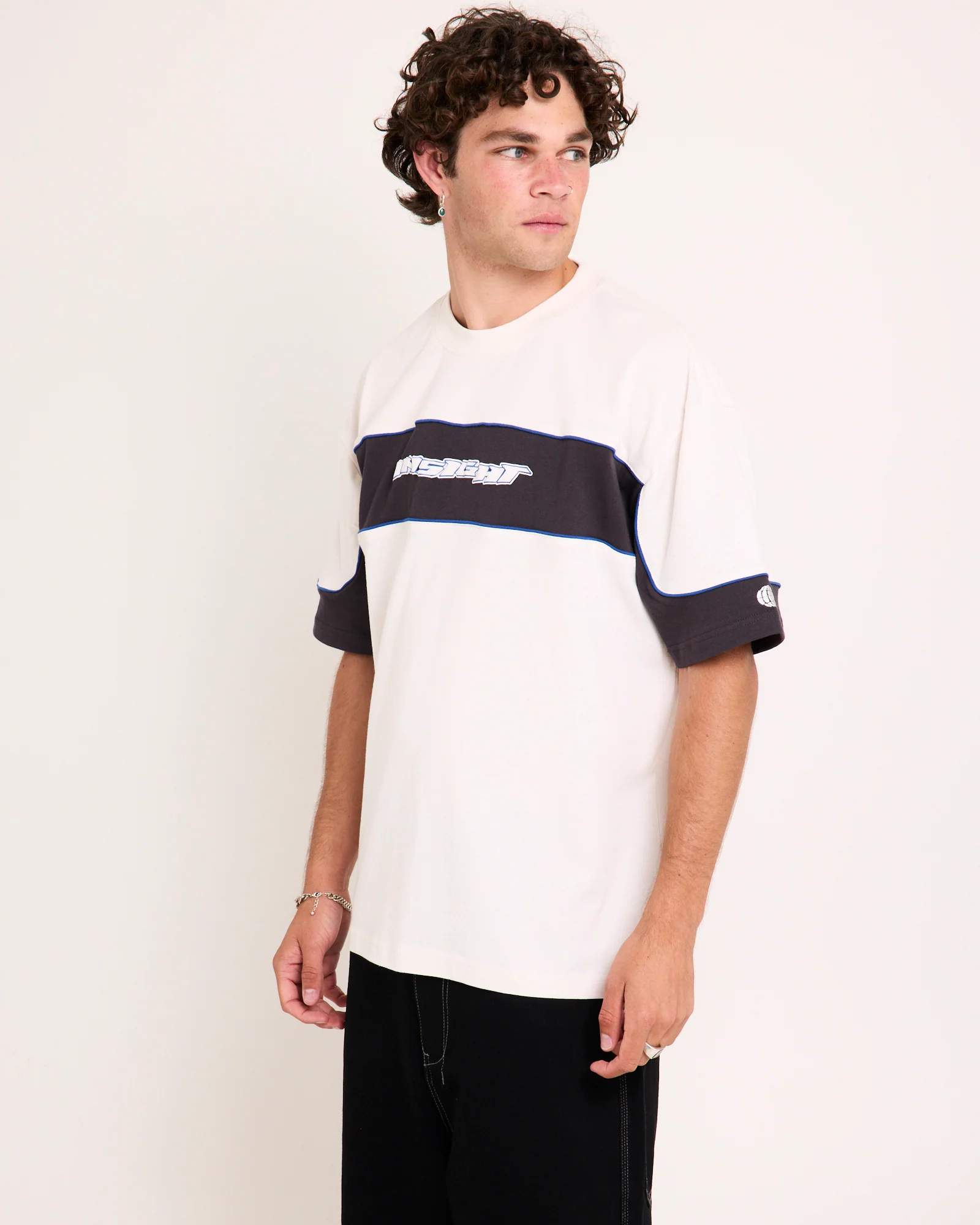 Era T-Shirt - Image 5