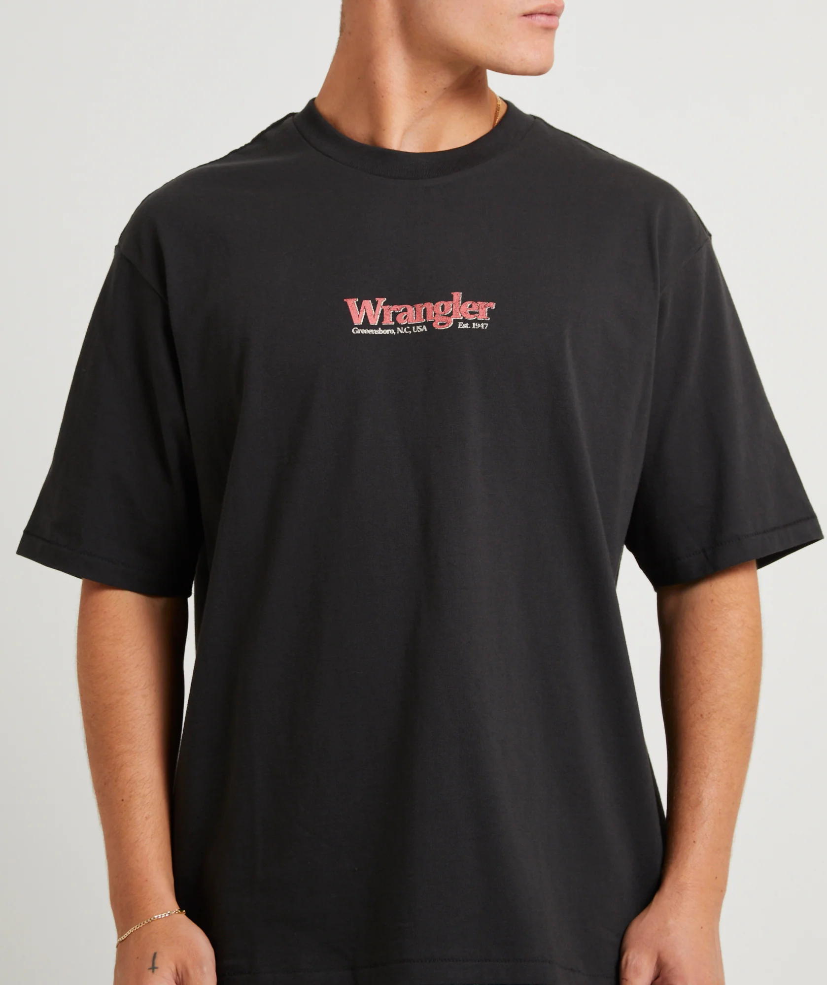 Everyday Slacker T-Shirt Worn Black - Image 5