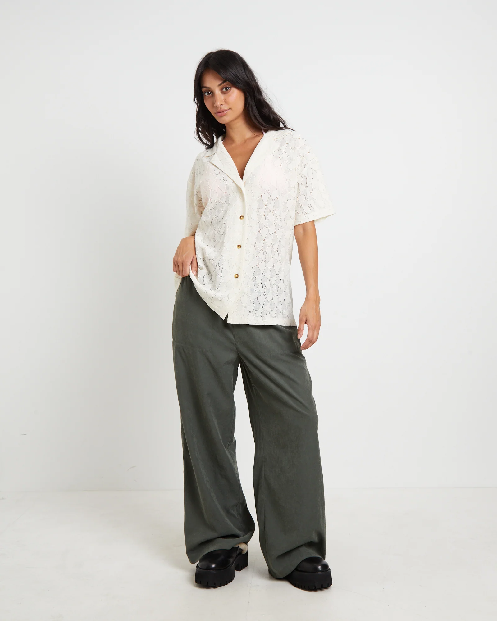 Fade Lace Short Sleeve Shirt in Cream - Image 2