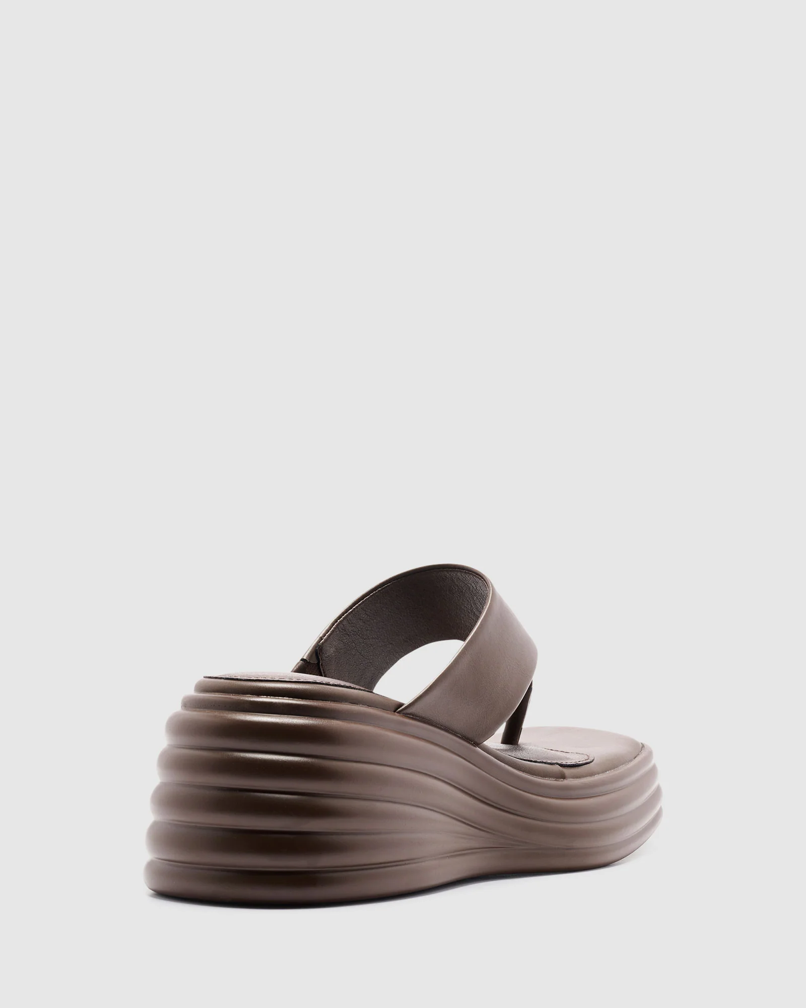 Finale Wedge Sandal - Image 3