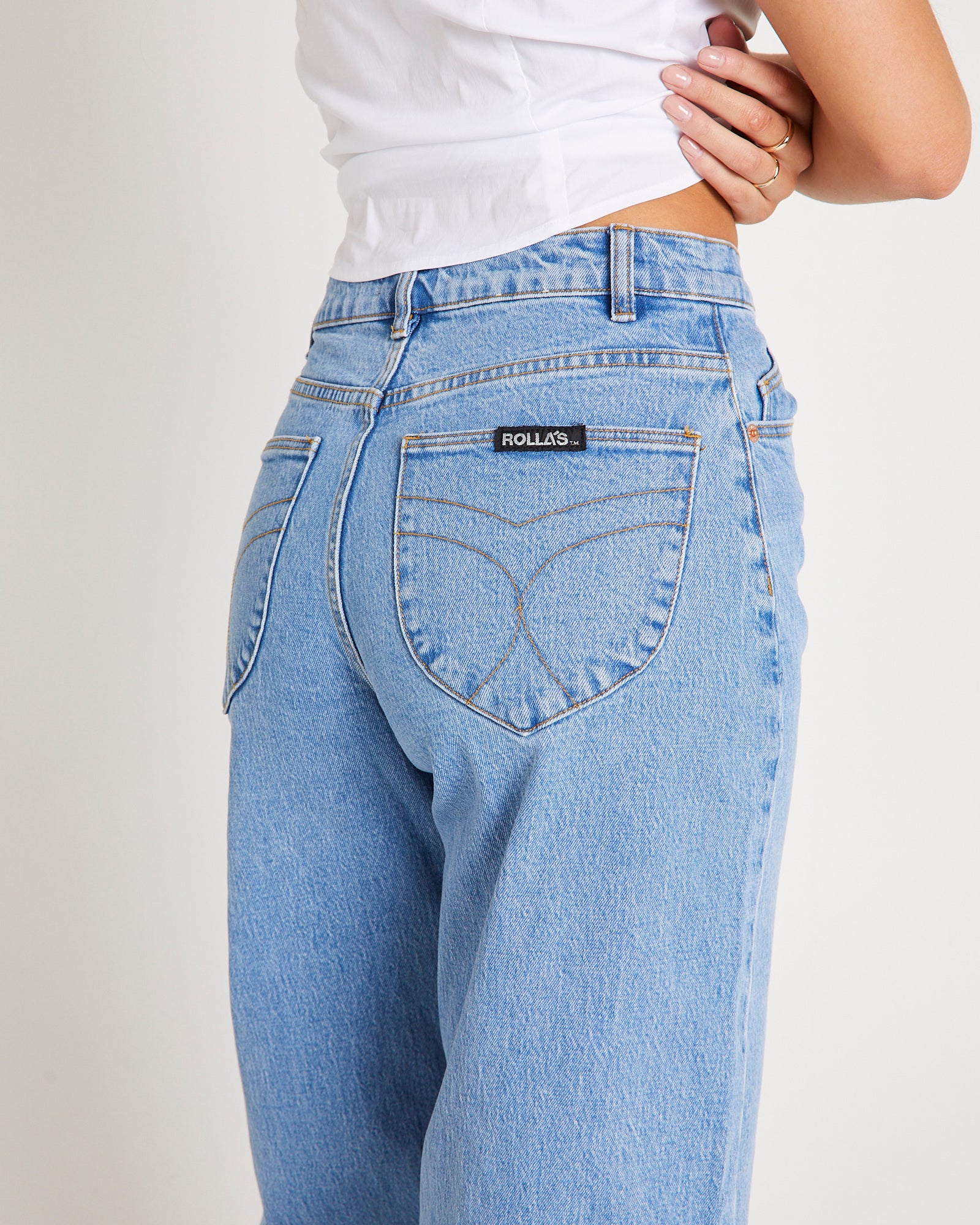 Gigi Barrel Denim Jeans - Image 6