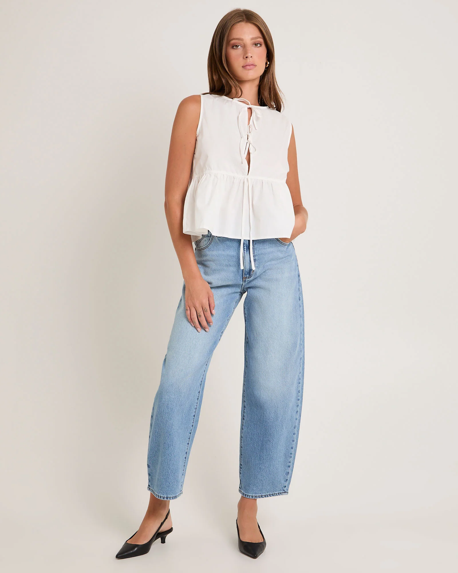 Gigi Barrel Denim Jeans - Image 3
