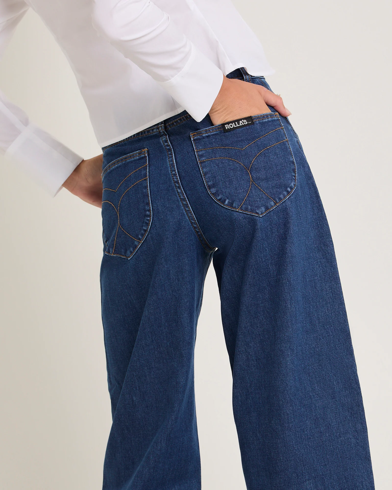 Gigi Barrel Denim Jeans - Image 5