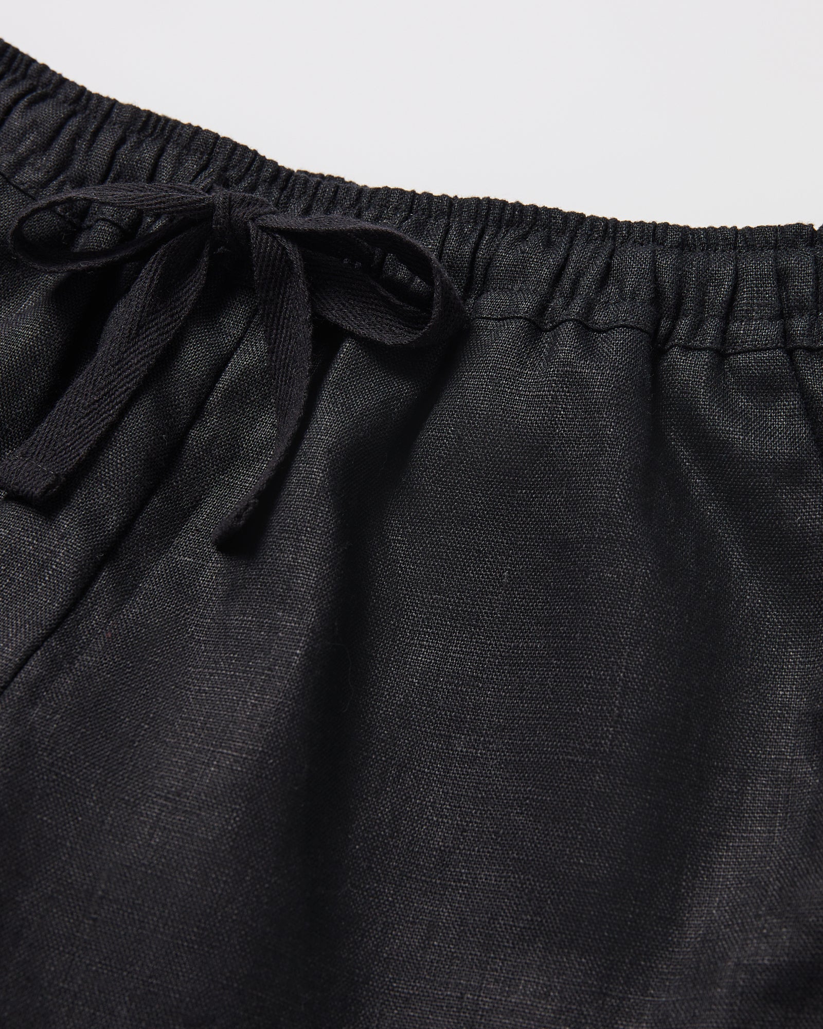 Girls Tide Linen Shorts in Black - Image 3