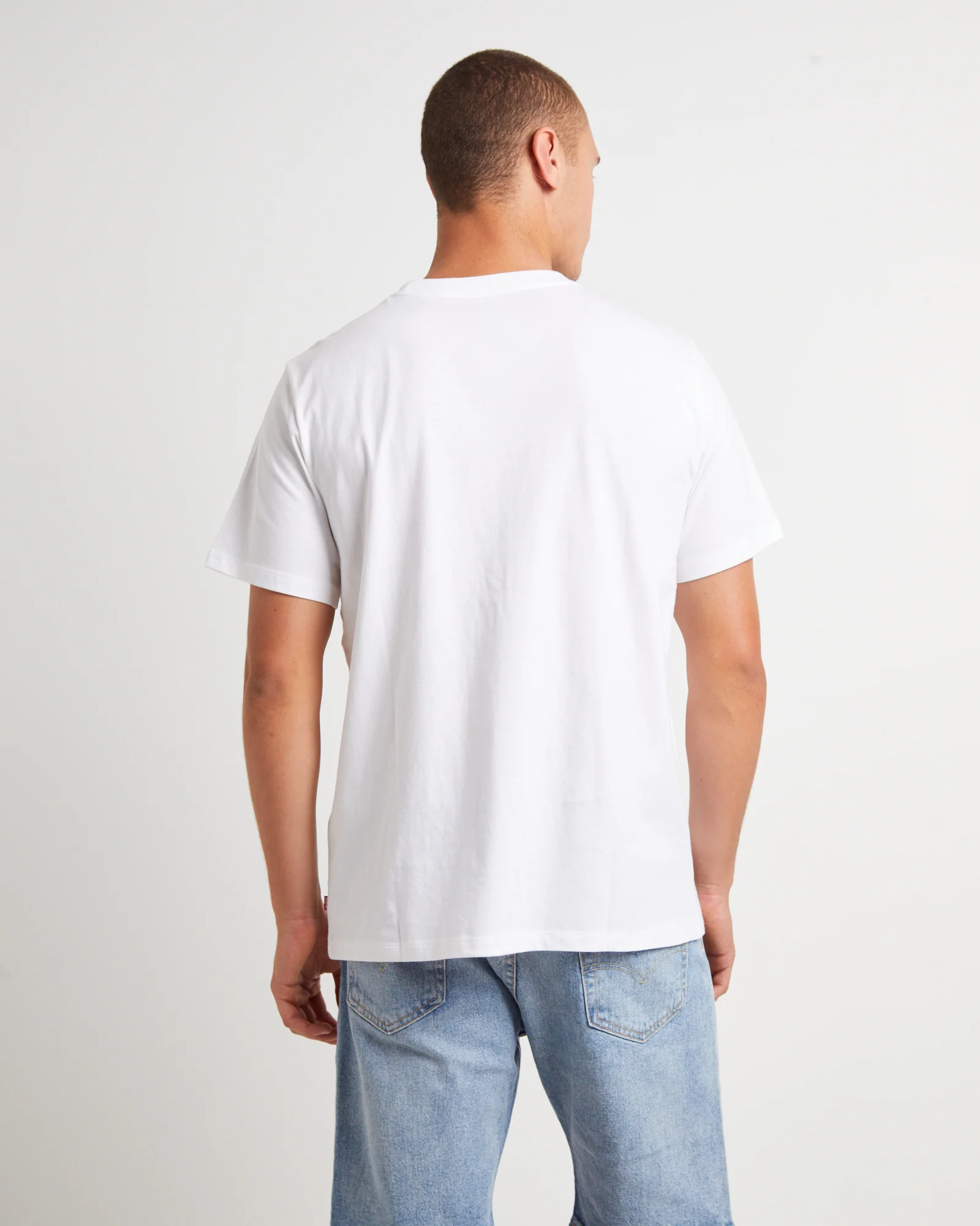 Graphic Crewneck Short Sleeve T-Shirt in Friend Of Nature White - Image 2