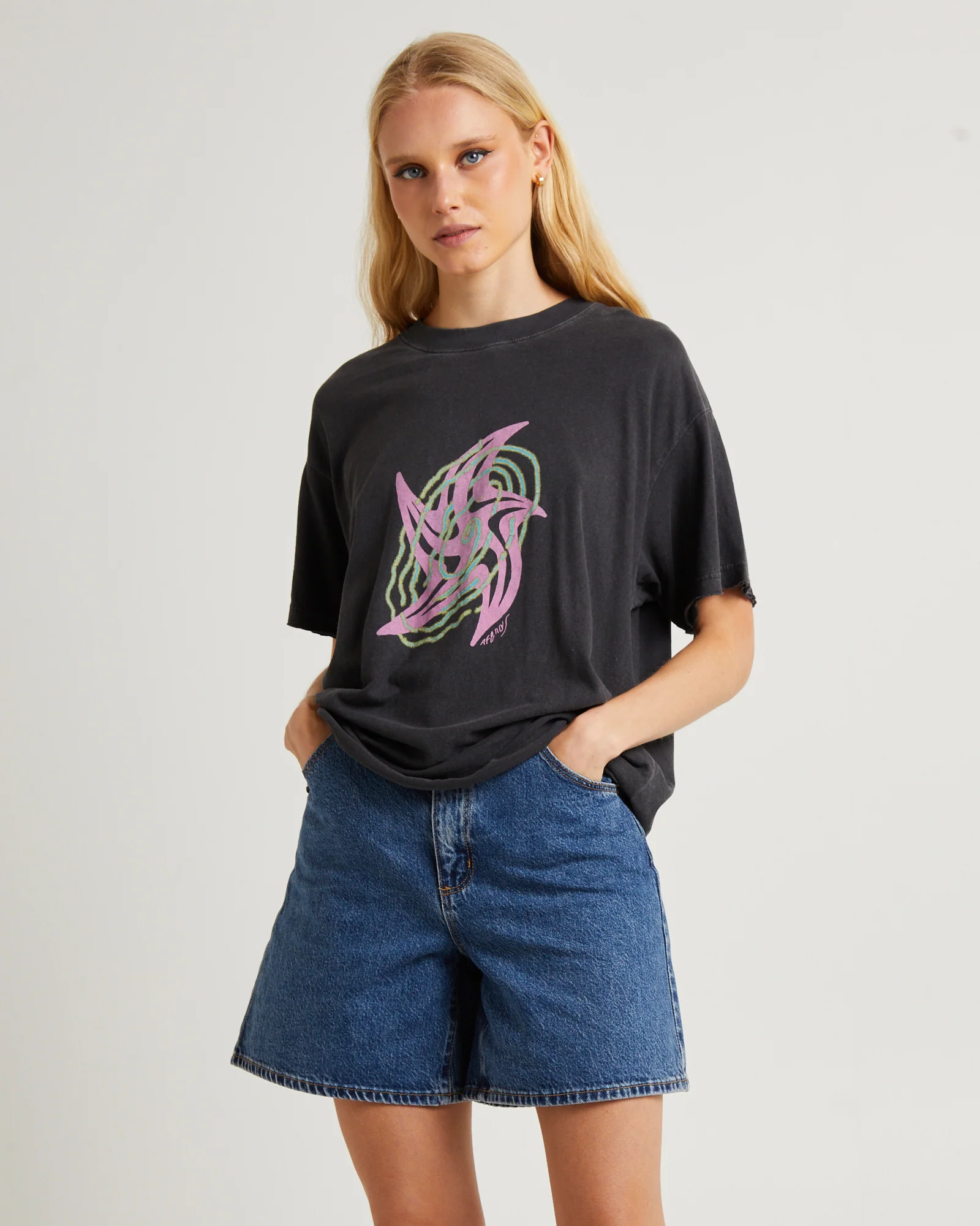 Gravity Hemp Oversized Tee Stone Black - Image 4