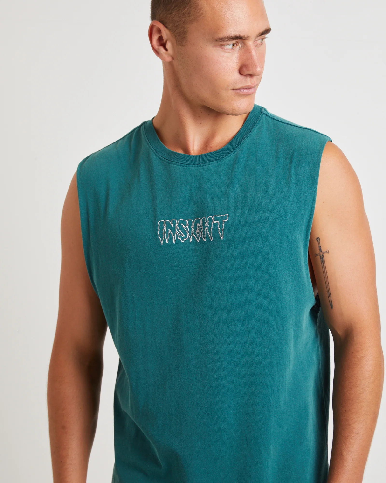 Gritter Muscle Tee in Forest Green - Image 5