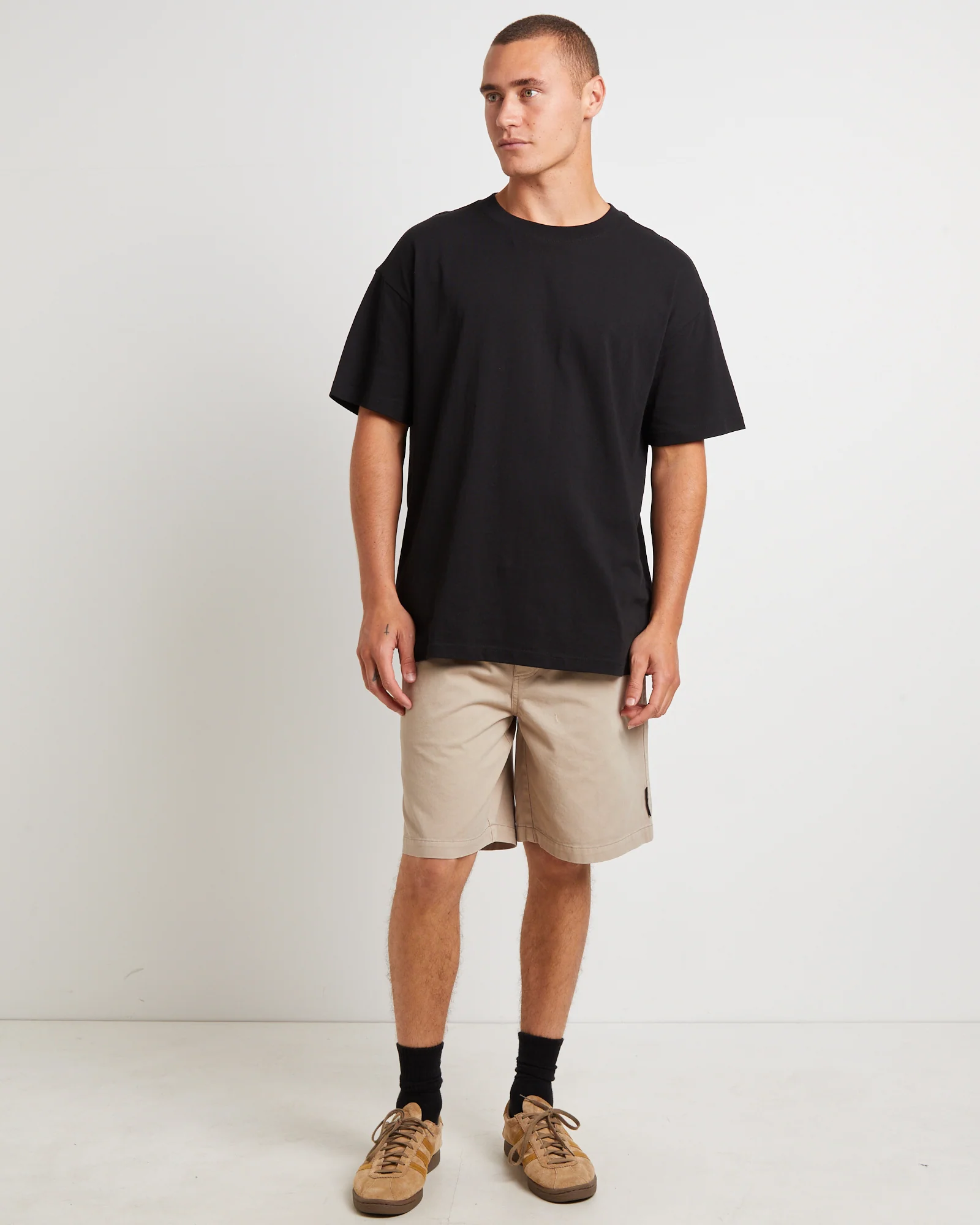 Gunner Hiker Shorts in Sand - Image 3