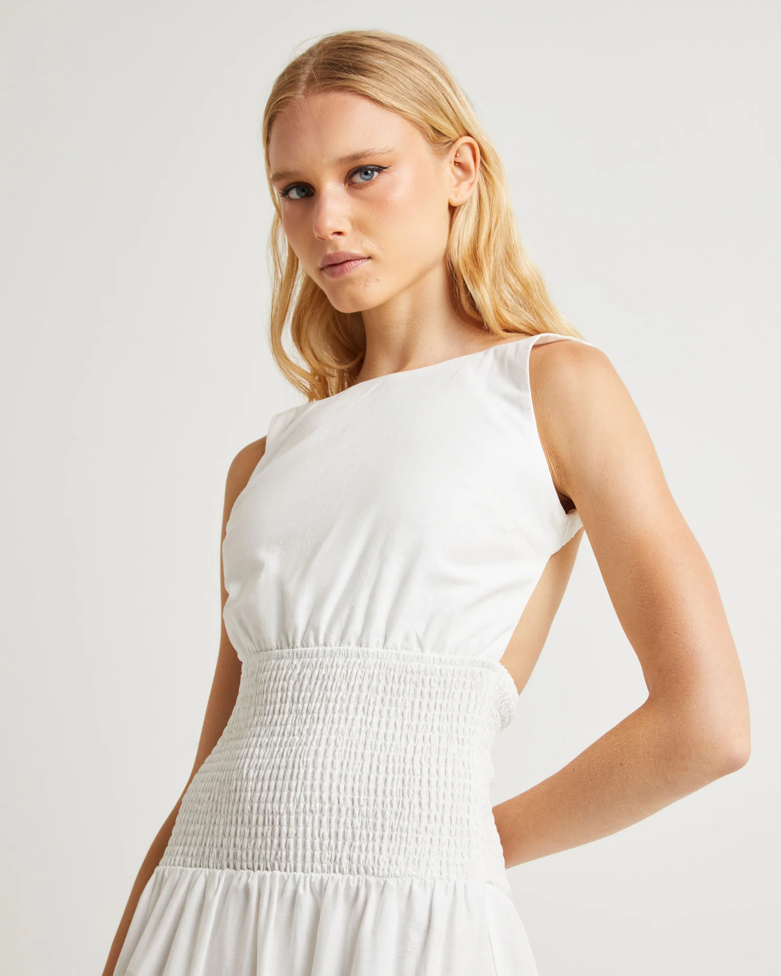 Hally Linen Maxi Dress White - Image 5