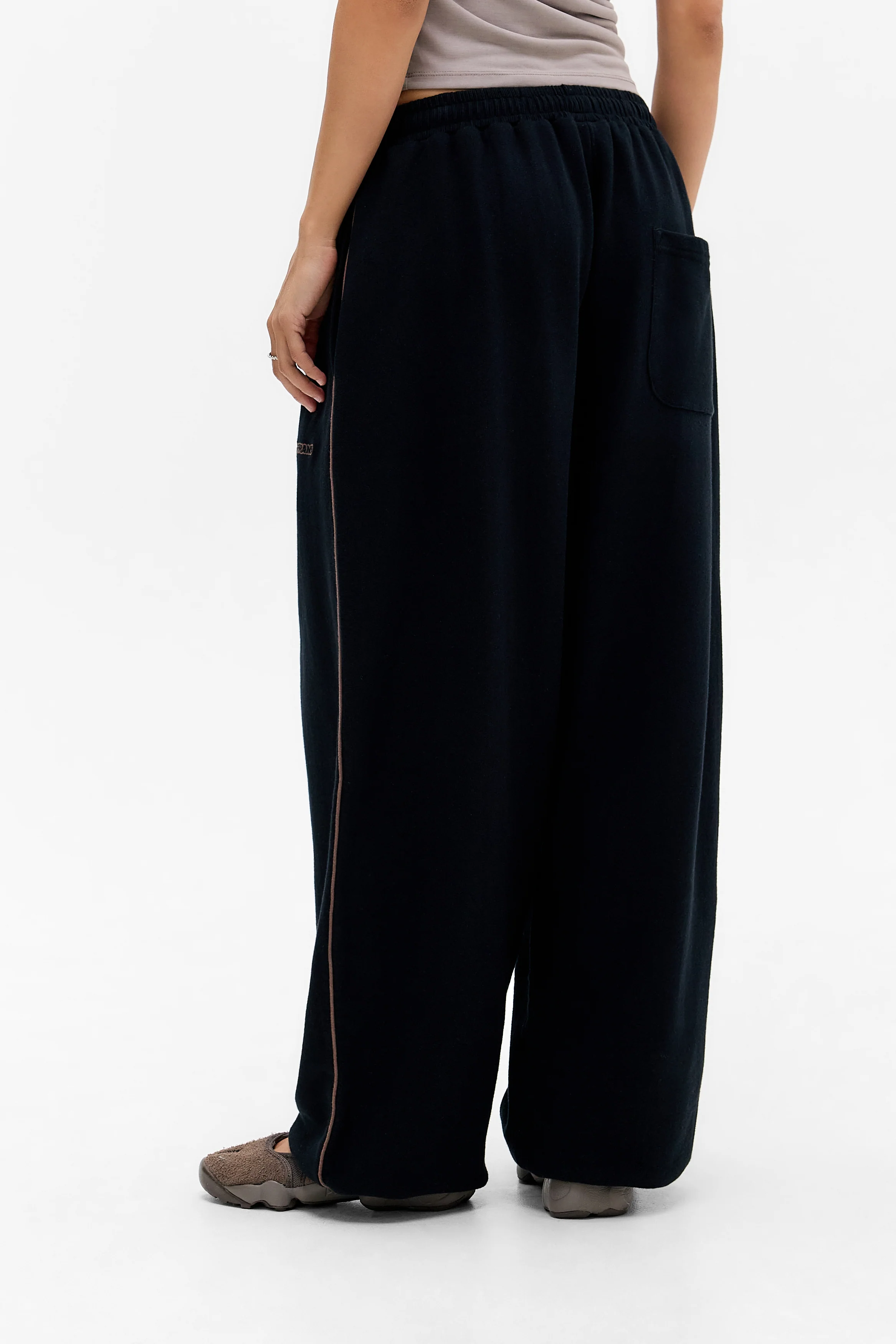 Harri Wide Leg Jogger Pants - Image 2